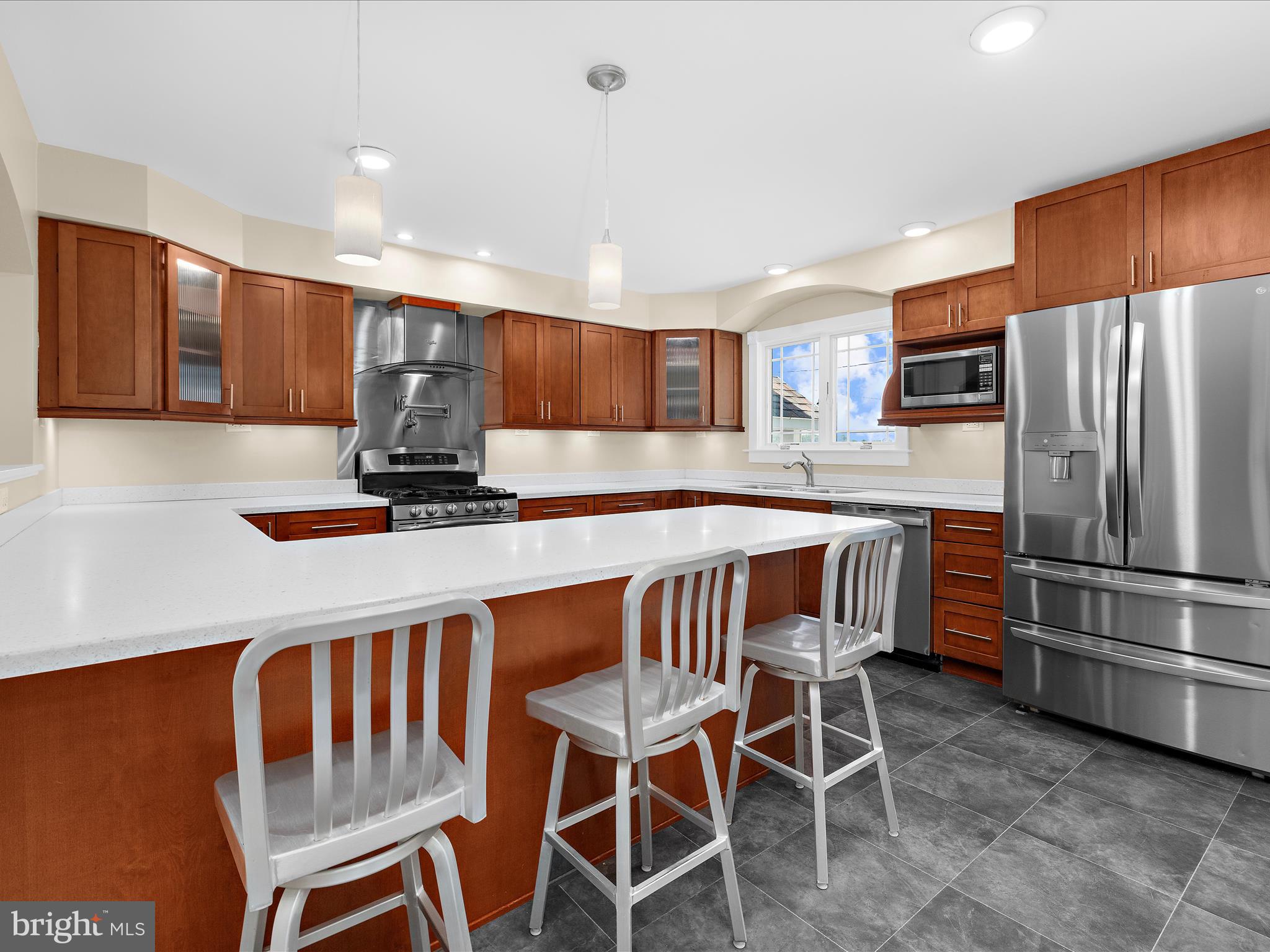 INGLESIDE - Residential