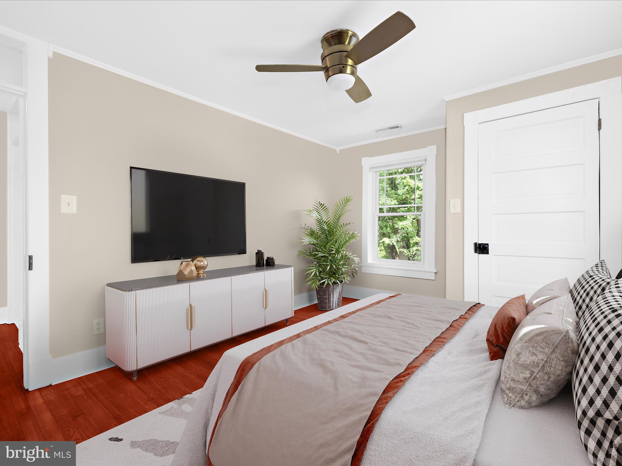 INGLESIDE - Residential