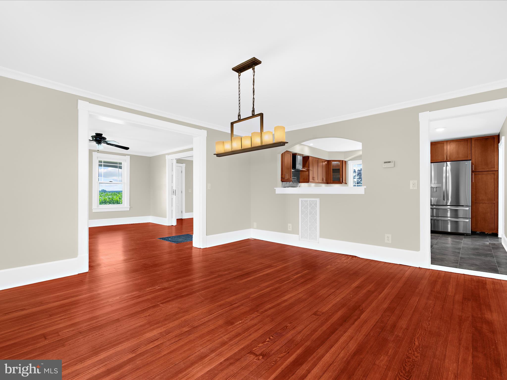 INGLESIDE - Residential