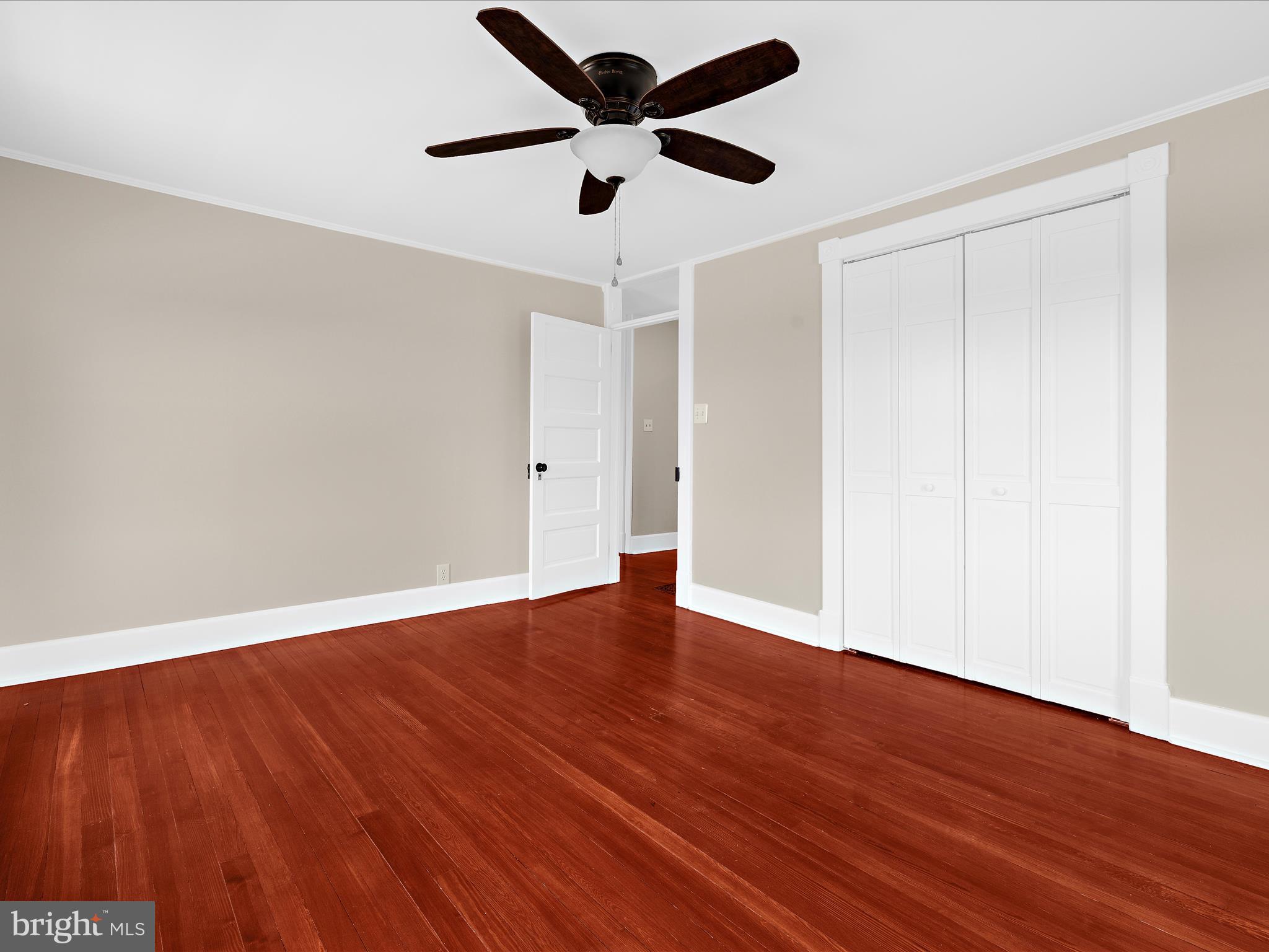 INGLESIDE - Residential