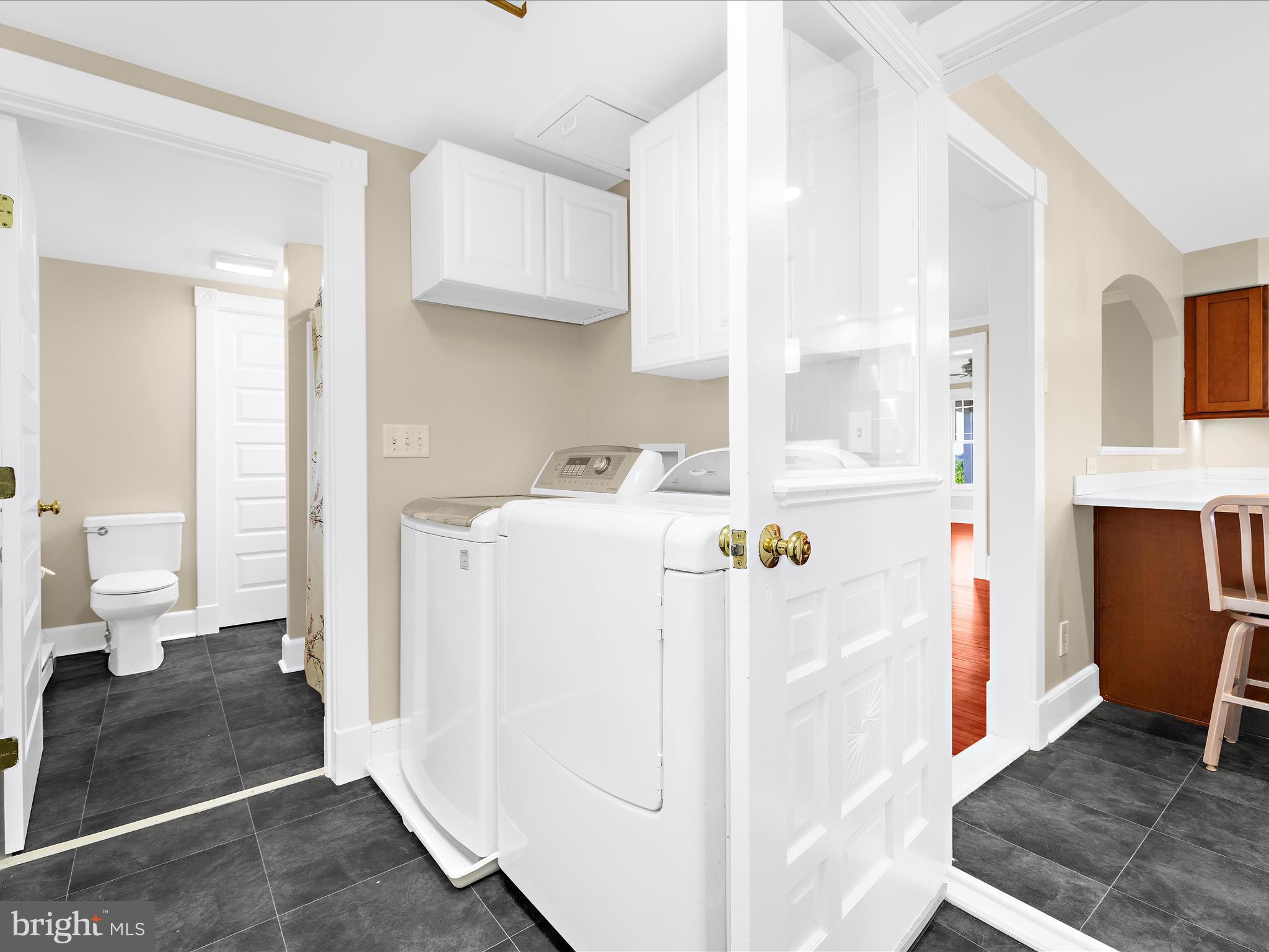 INGLESIDE - Residential