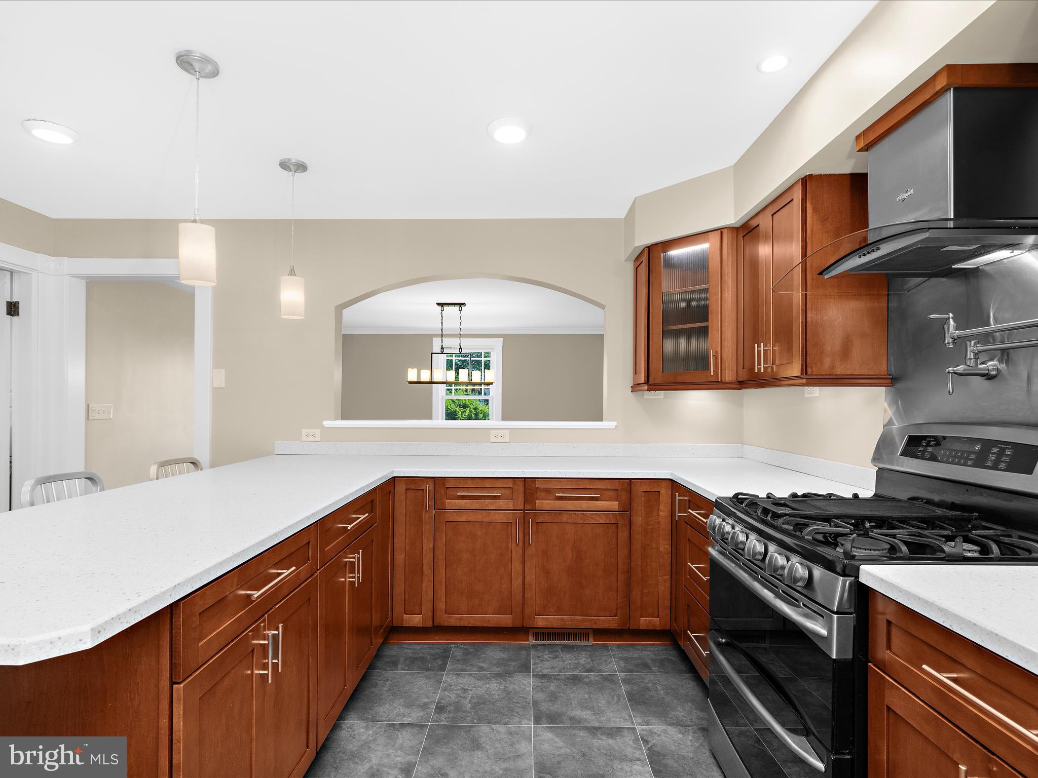 INGLESIDE - Residential