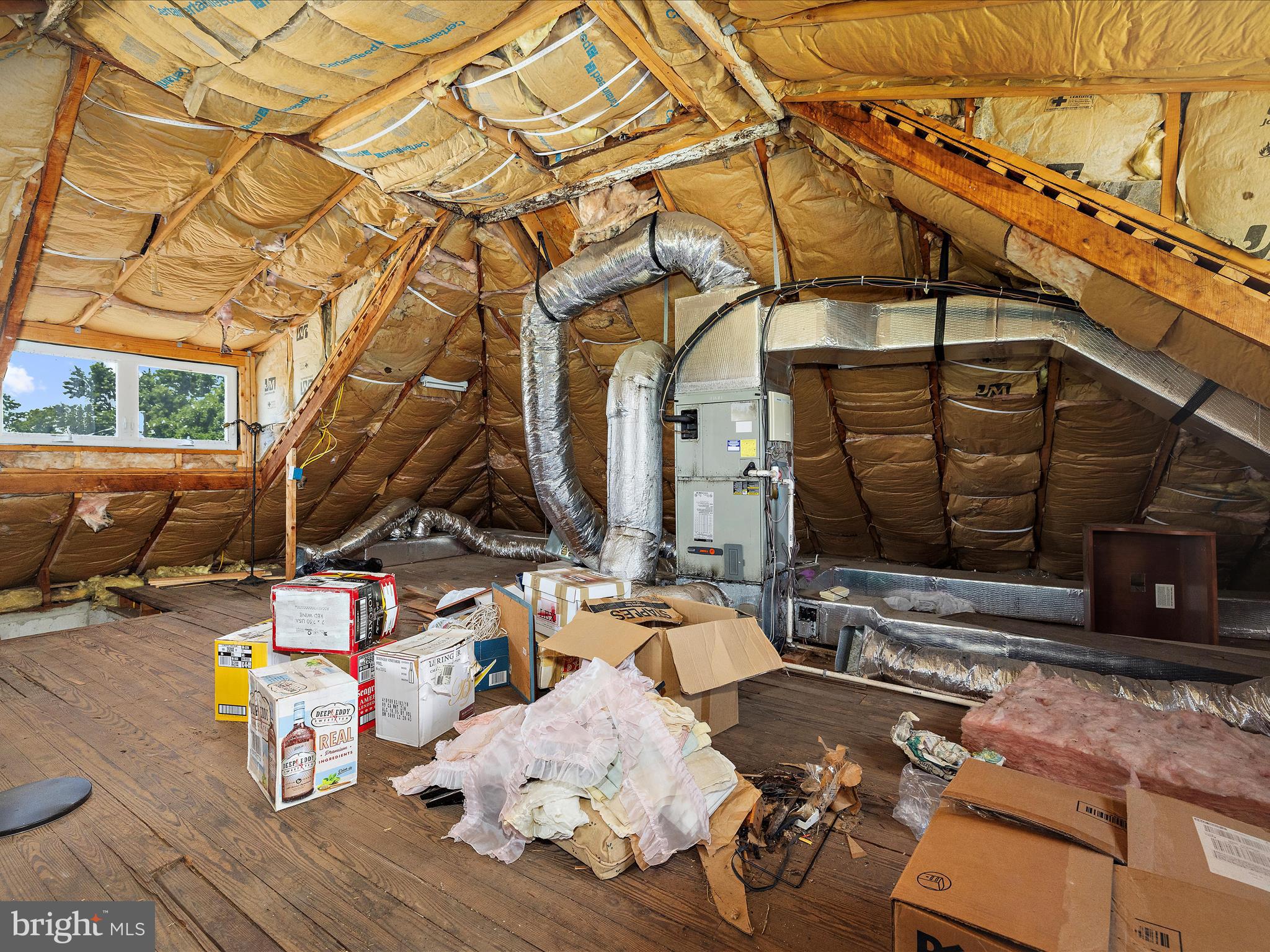 INGLESIDE - Residential