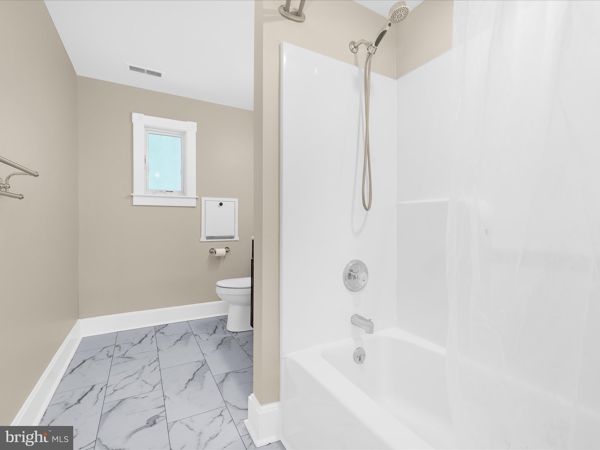 INGLESIDE - Residential