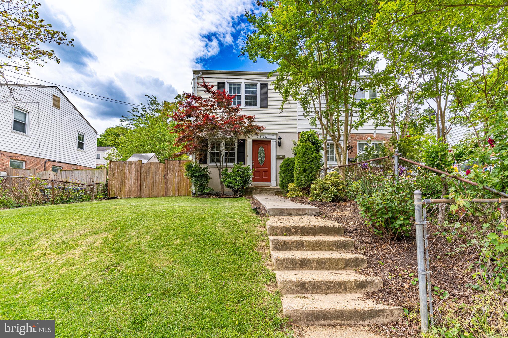 HUNTINGTON - Residential Lease