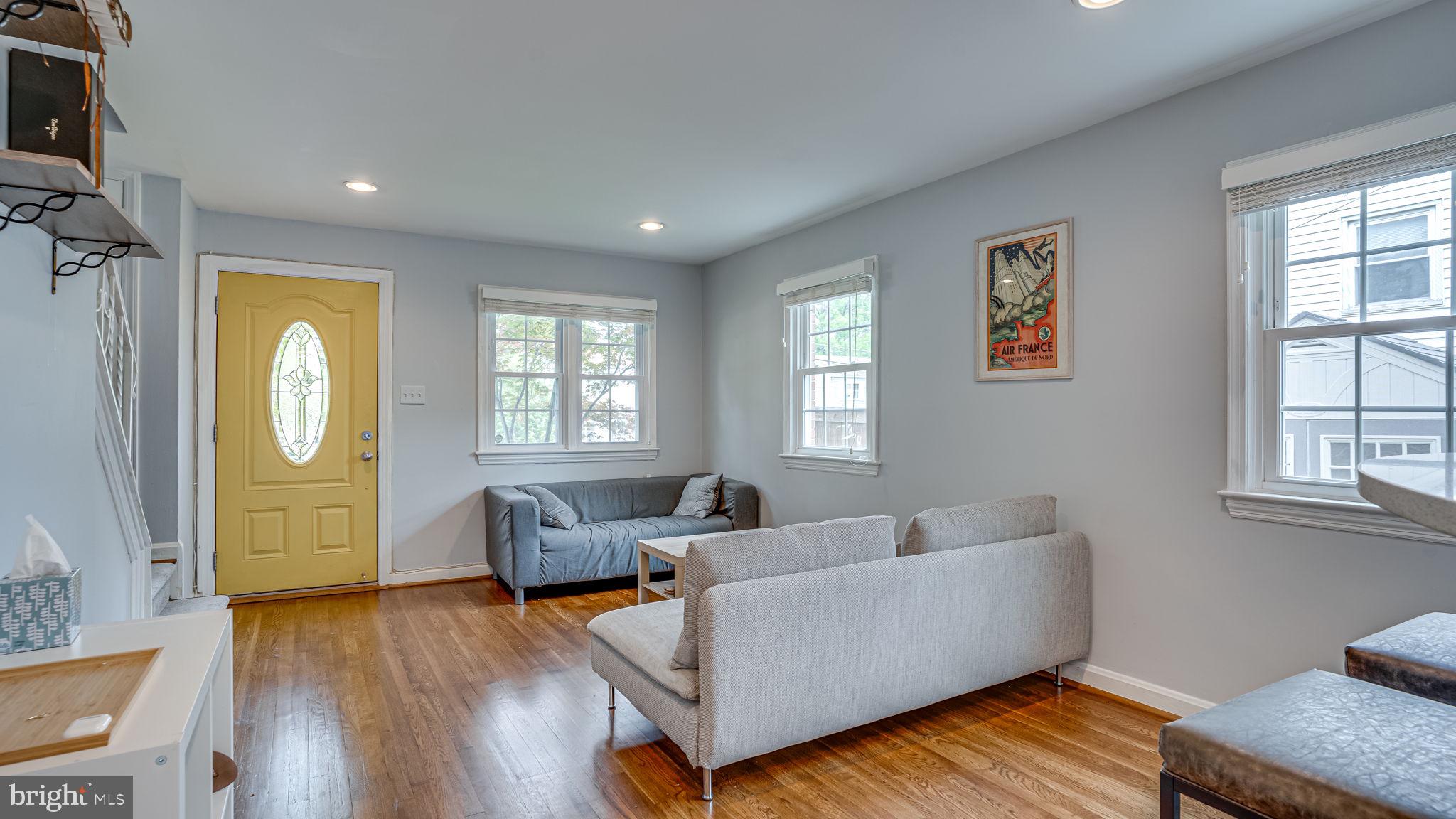 HUNTINGTON - Residential Lease