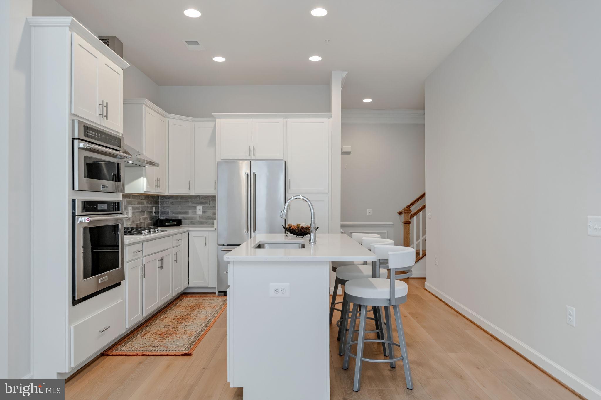 CADENCE AT LANSDOWNE - Residential