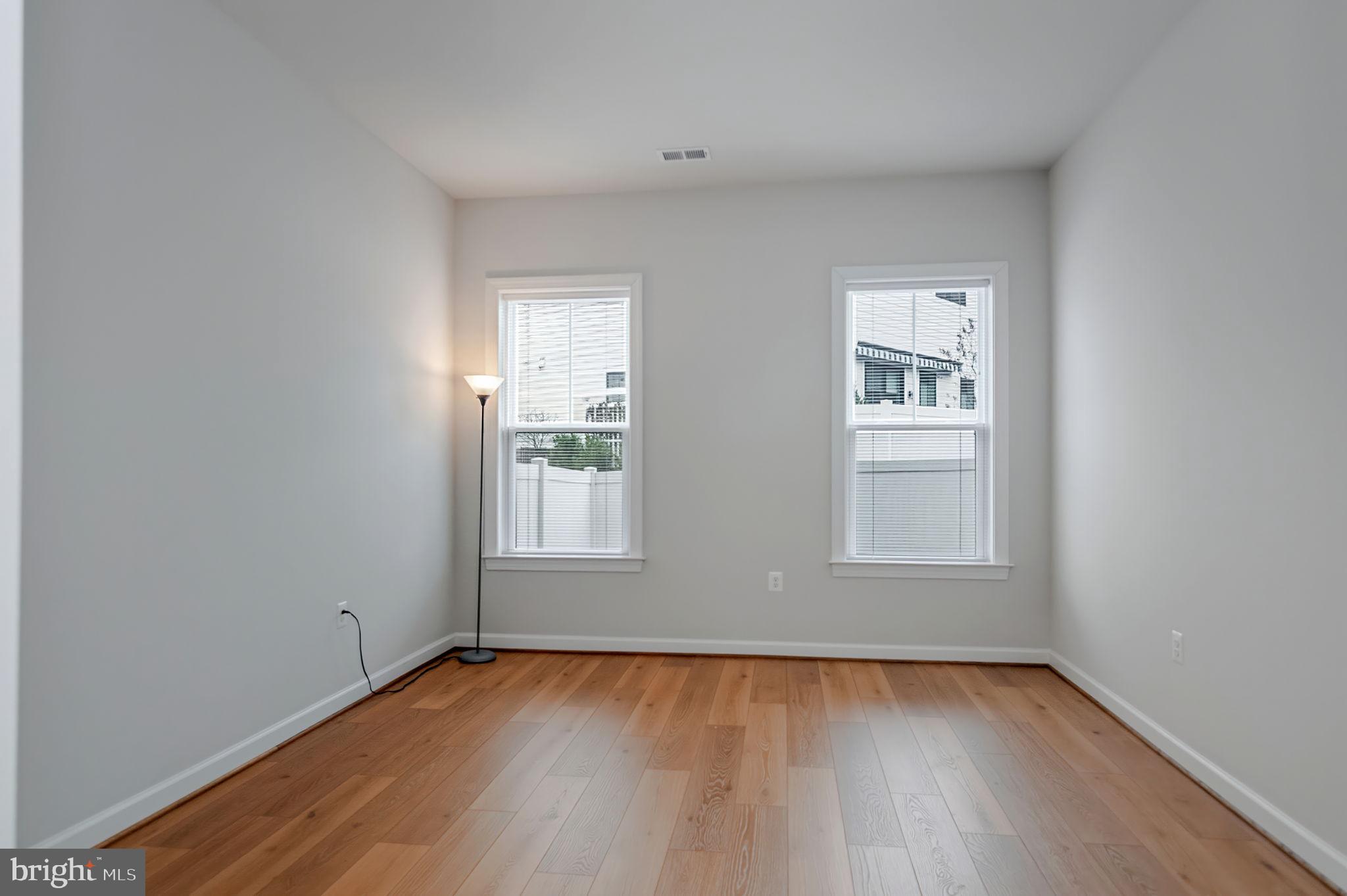 CADENCE AT LANSDOWNE - Residential