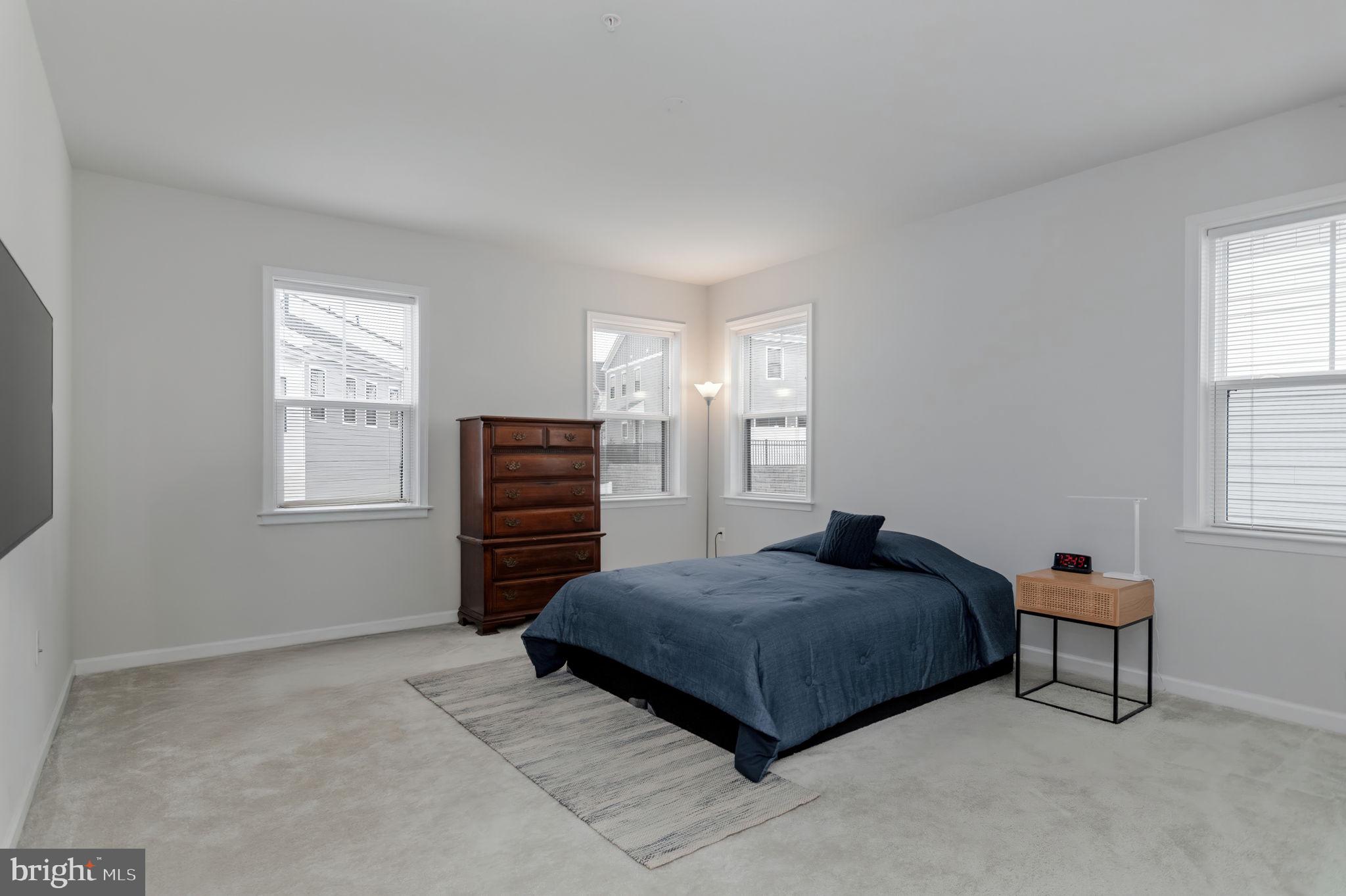 CADENCE AT LANSDOWNE - Residential