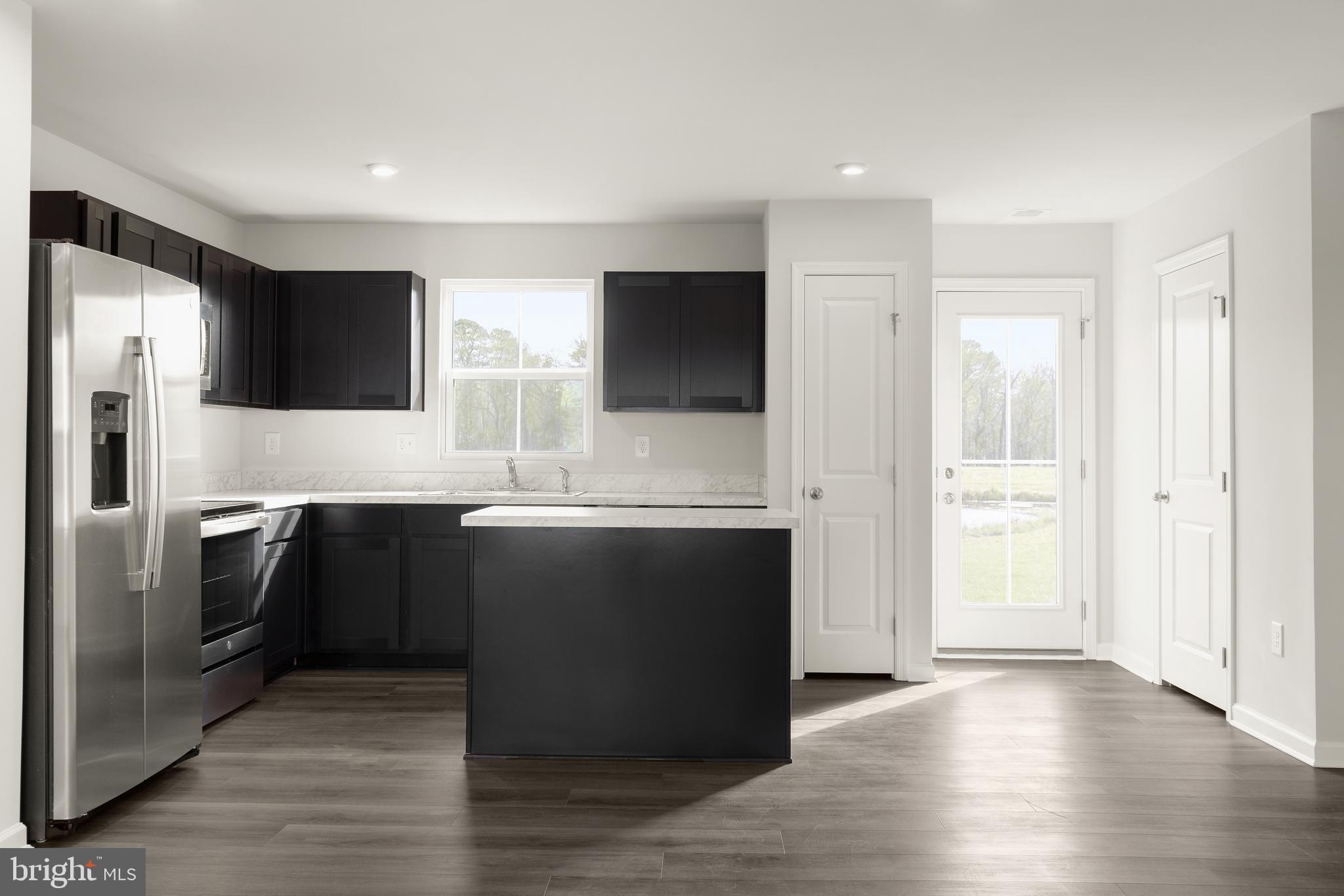 CARDINAL POINTE - Residential