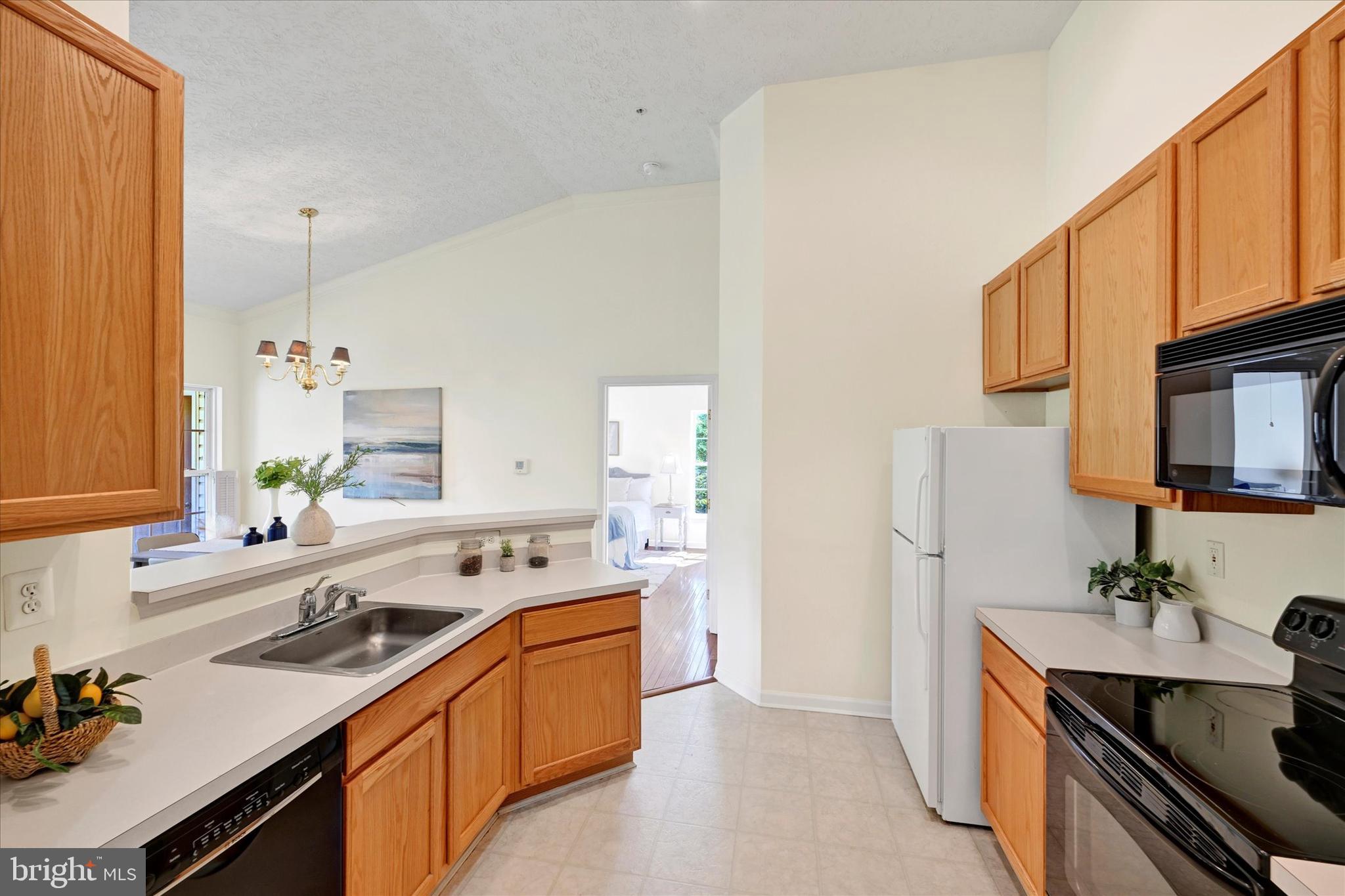 PERRY HALL FARMS GARDEN CONDOS - Residential