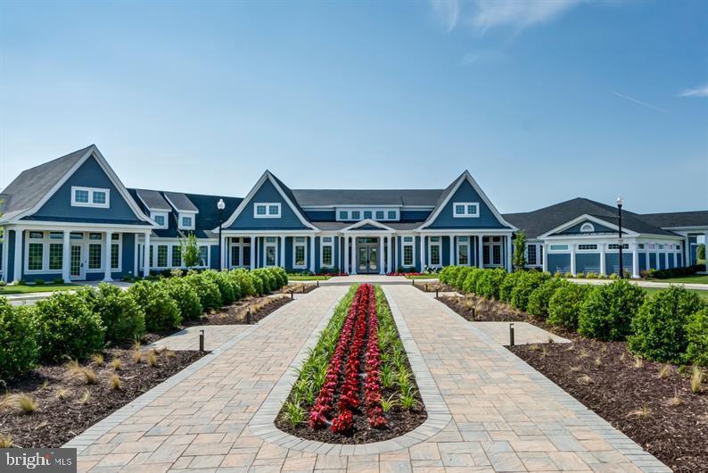 TWO RIVERS - Residential