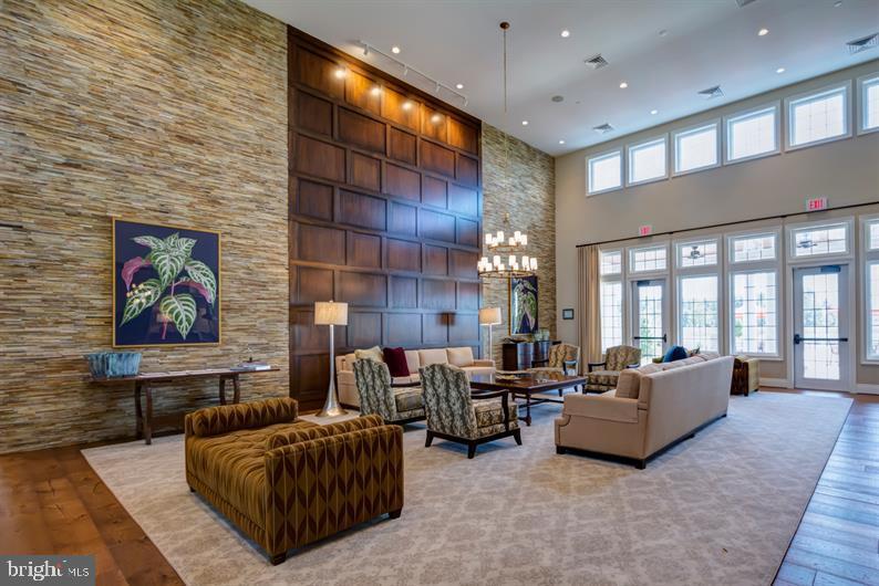 TWO RIVERS - Residential