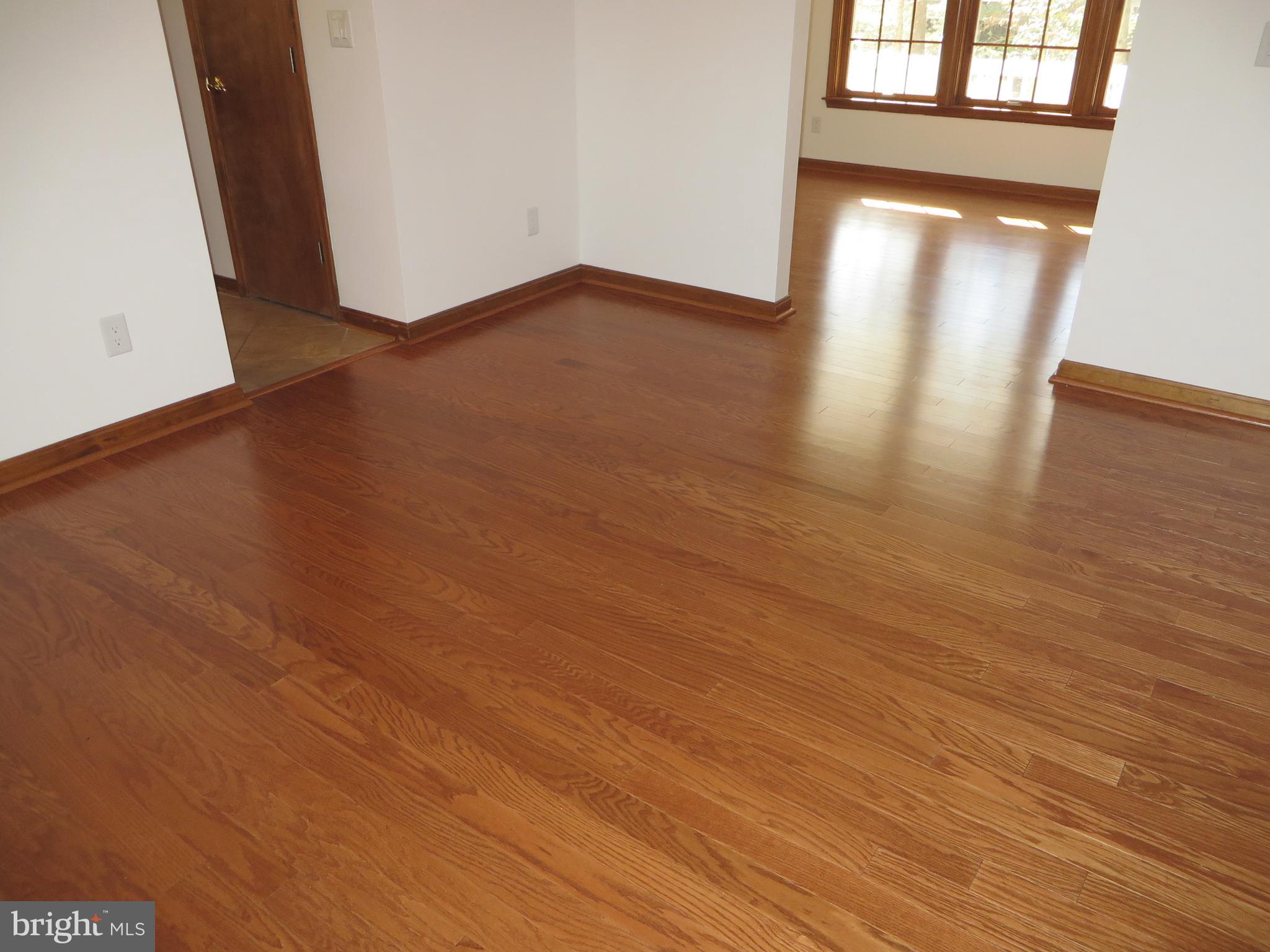 SYCAMORE HOLLOW OF WLDWD - Residential Lease