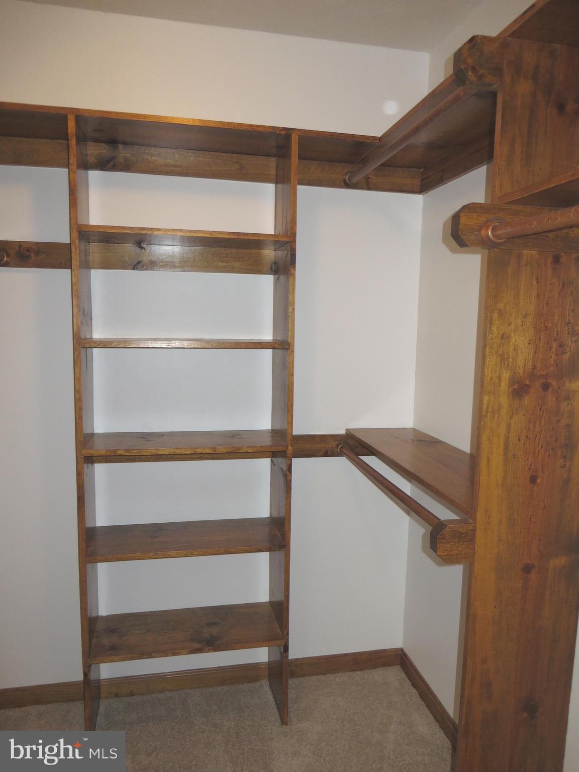 SYCAMORE HOLLOW OF WLDWD - Residential Lease