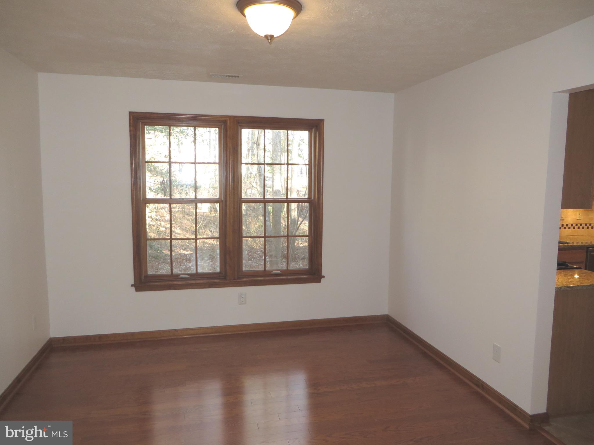 SYCAMORE HOLLOW OF WLDWD - Residential Lease