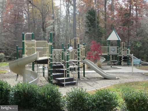 SYCAMORE HOLLOW OF WLDWD - Residential Lease