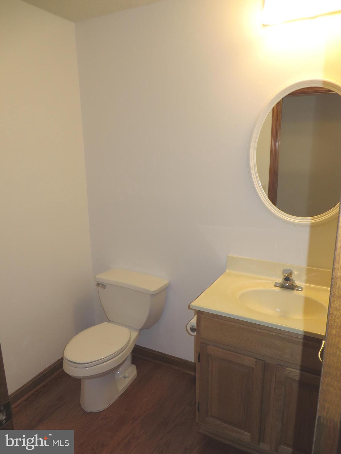 SYCAMORE HOLLOW OF WLDWD - Residential Lease