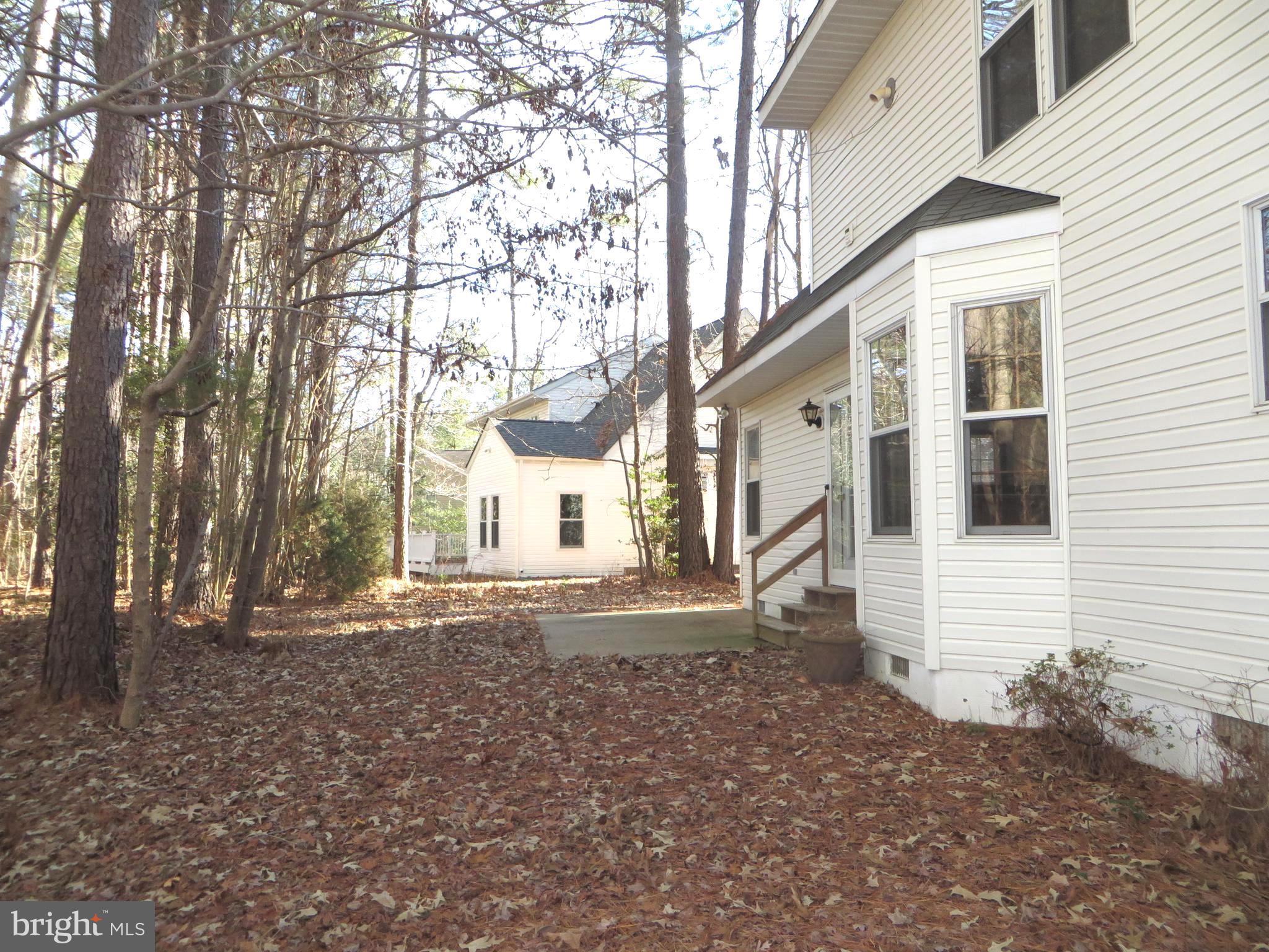 SYCAMORE HOLLOW OF WLDWD - Residential Lease