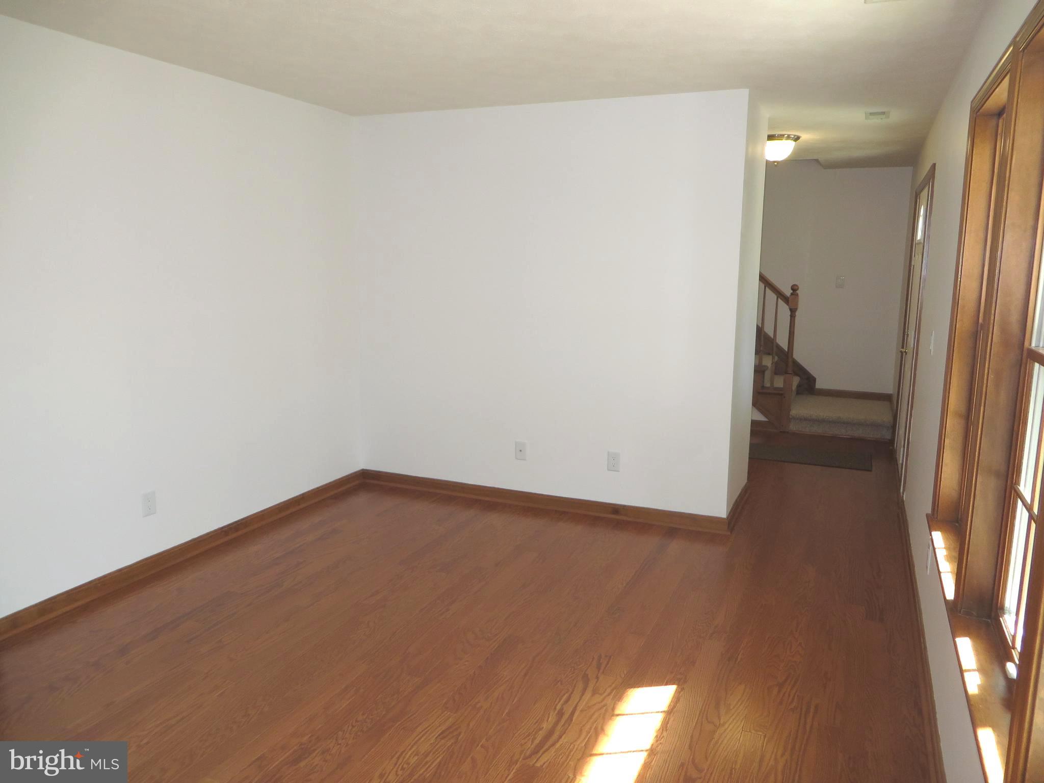 SYCAMORE HOLLOW OF WLDWD - Residential Lease