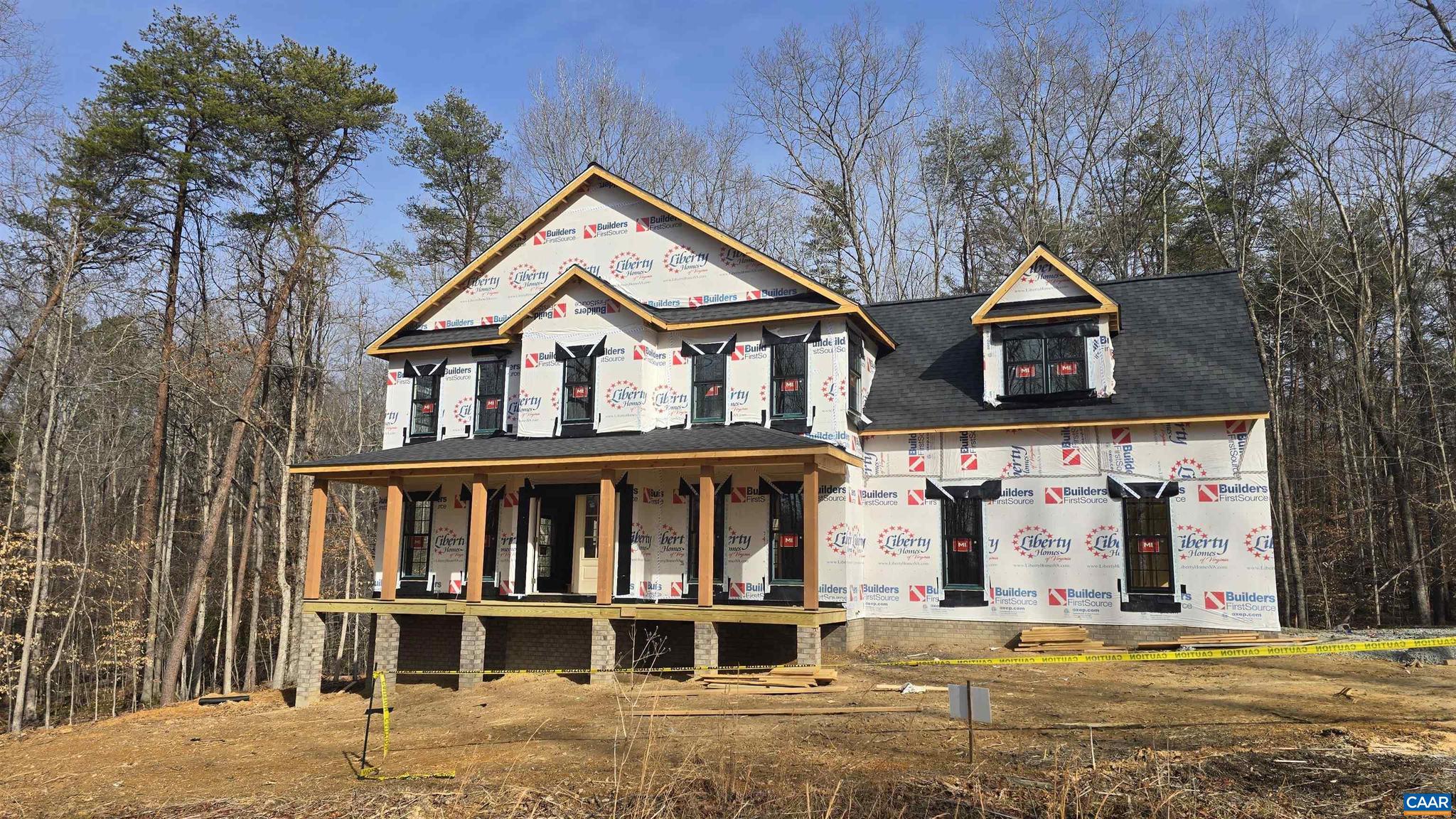 HUNTERS LAKE - Residential