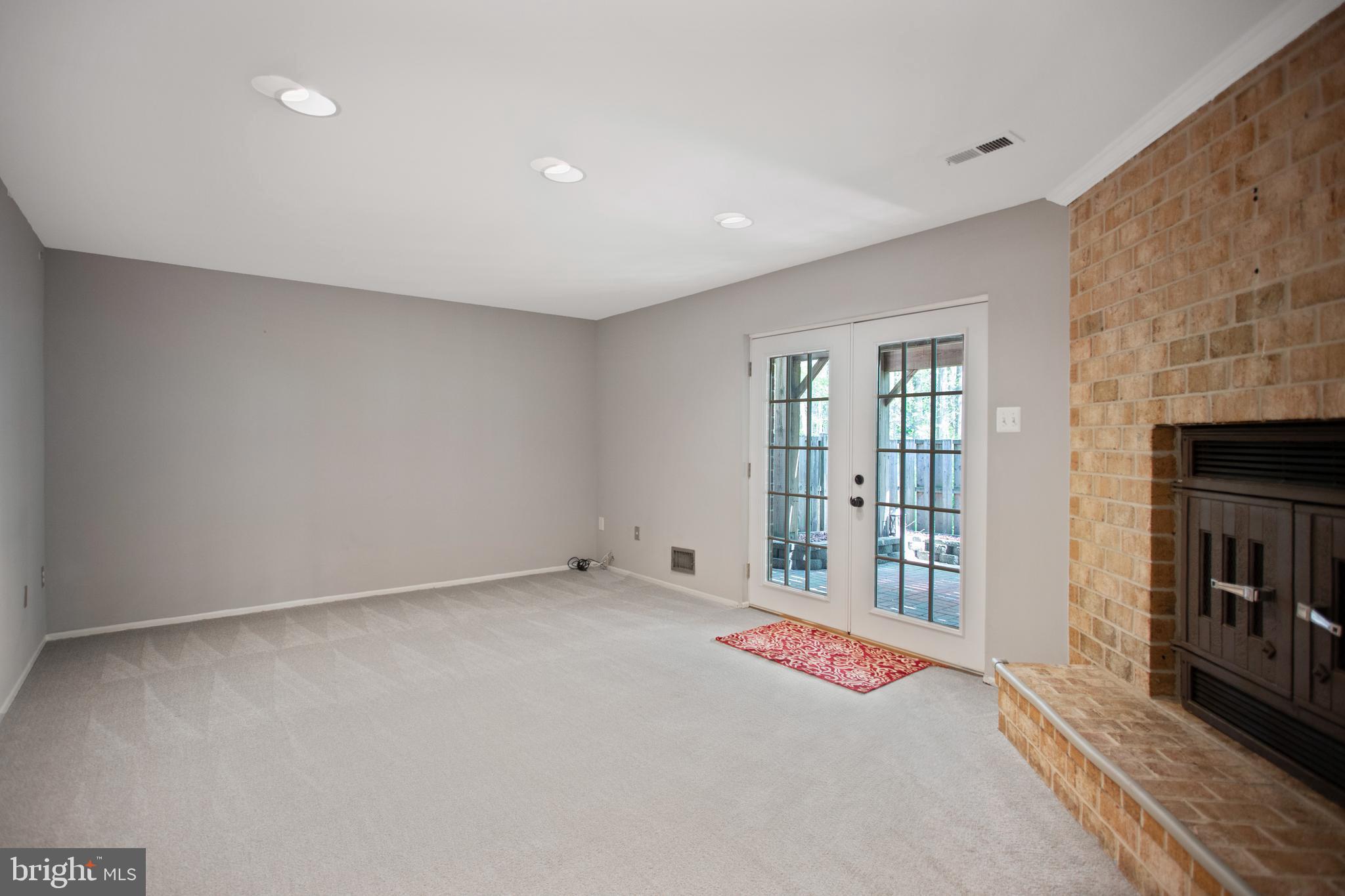 VILLAGE OF HICKORY RIDGE - Residential