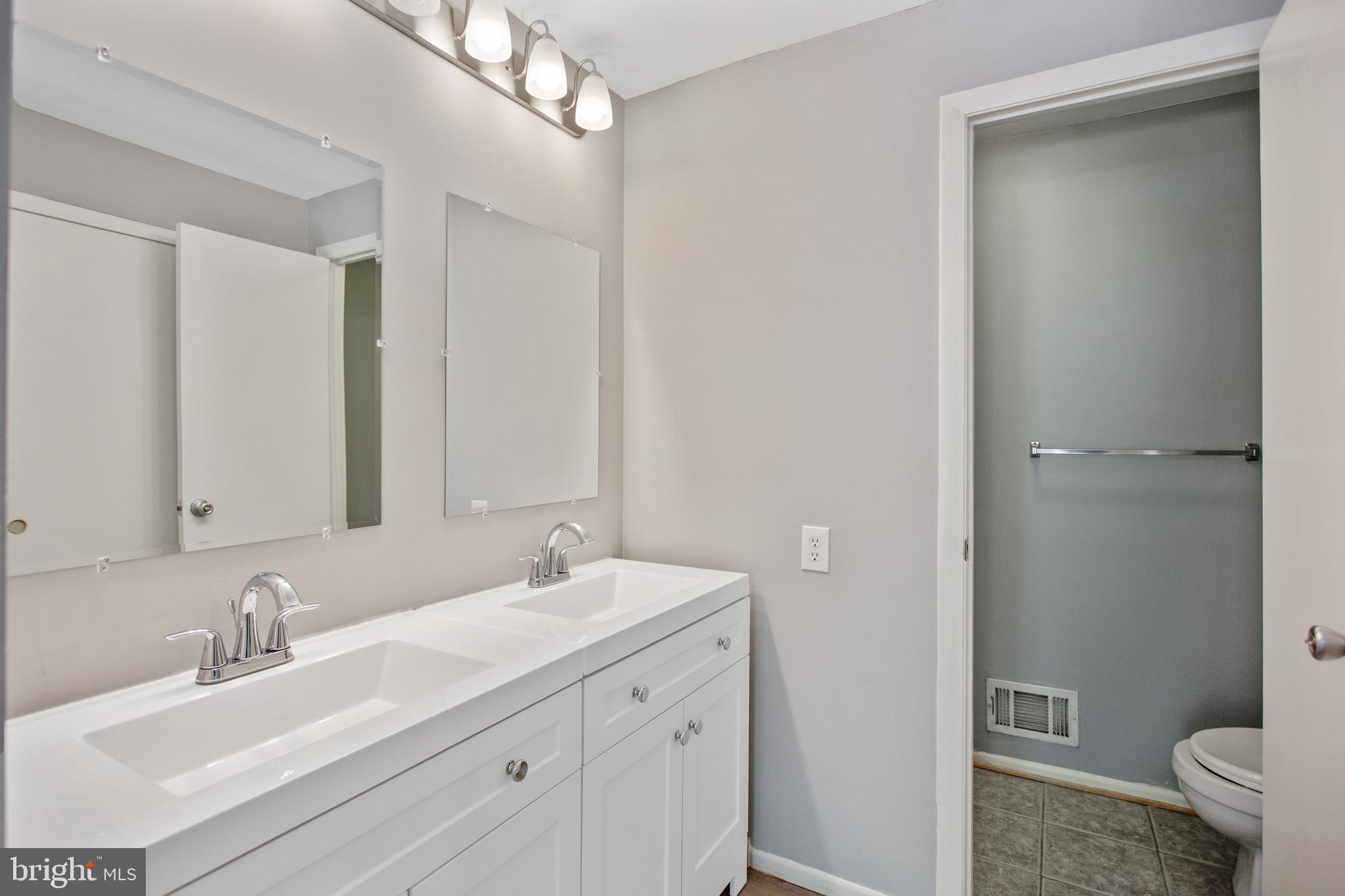 VILLAGE OF HICKORY RIDGE - Residential