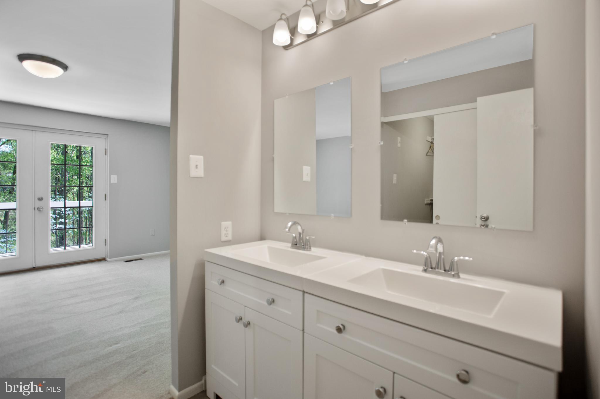 VILLAGE OF HICKORY RIDGE - Residential