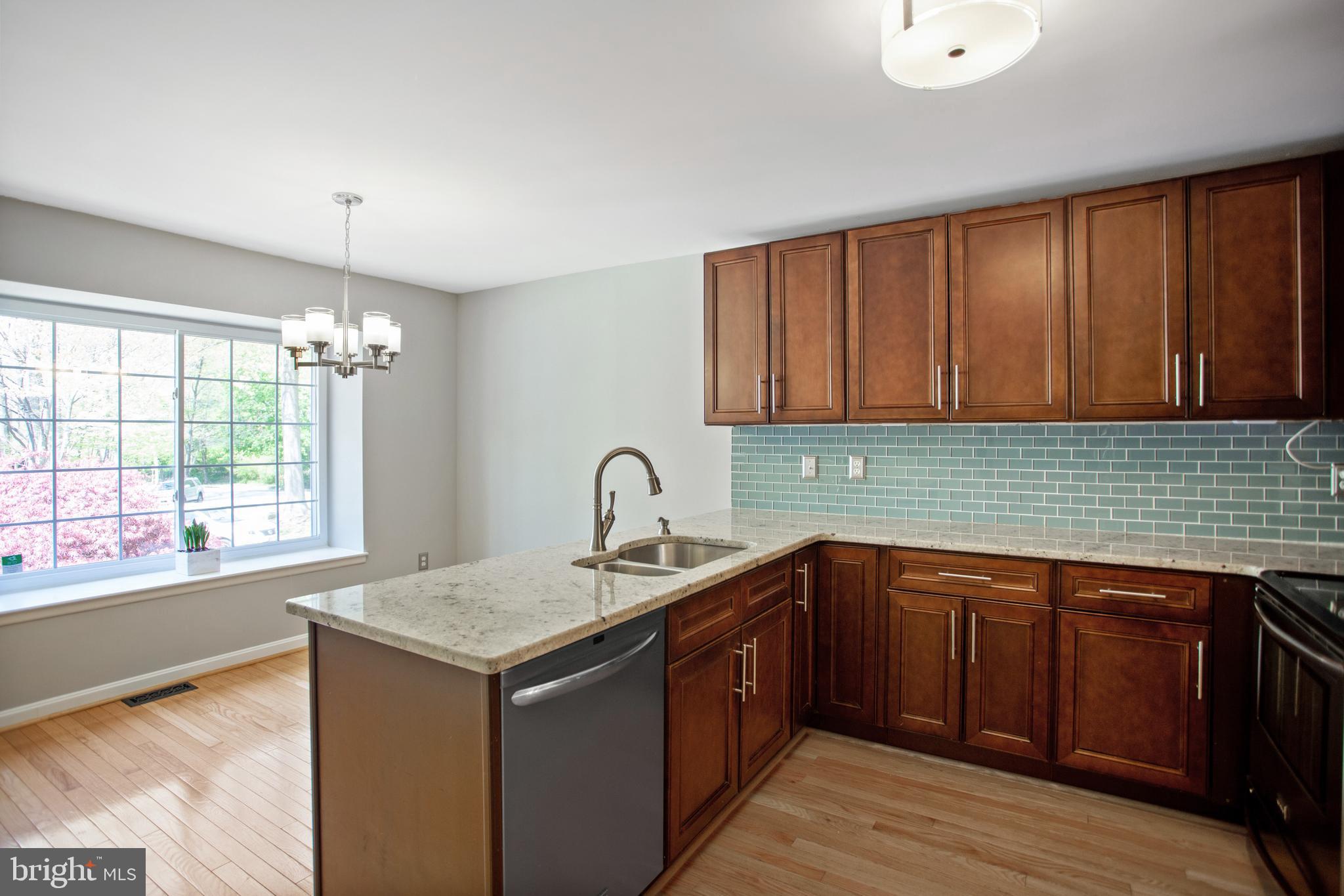 VILLAGE OF HICKORY RIDGE - Residential