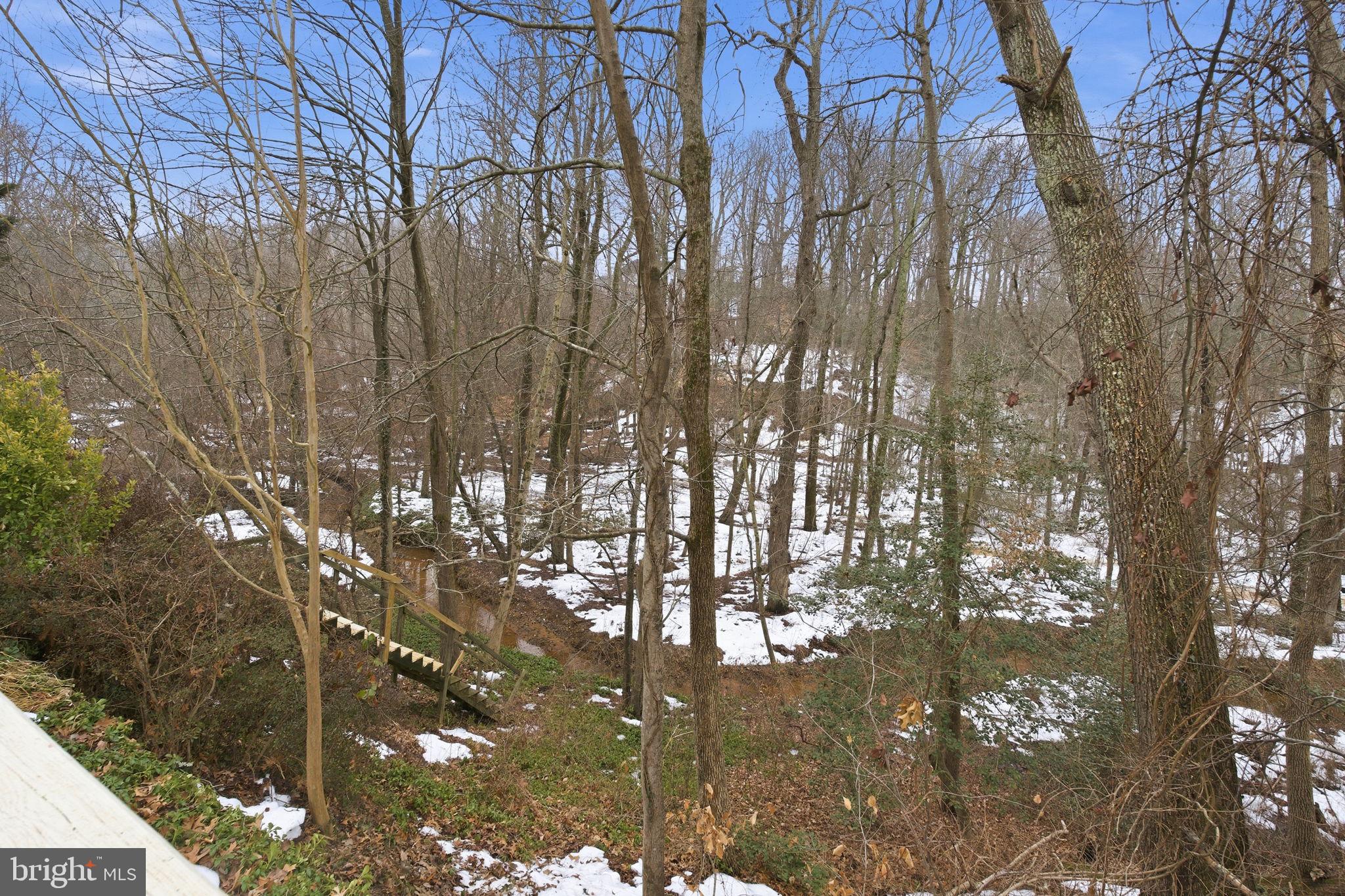 COLLEGE MANOR - Residential