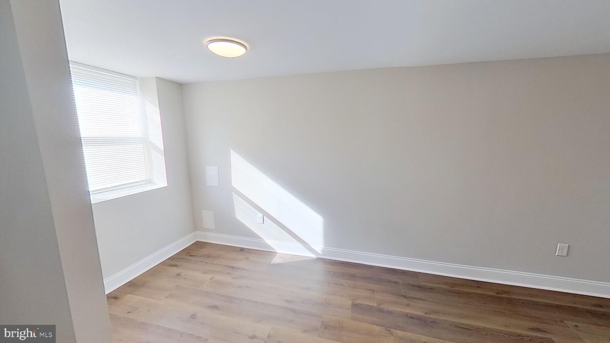 DOLFIELD - Residential Lease