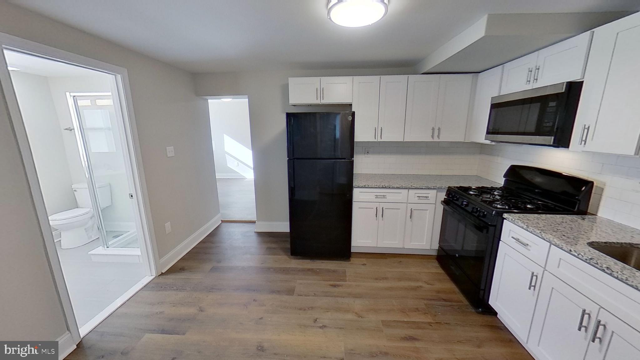 DOLFIELD - Residential Lease