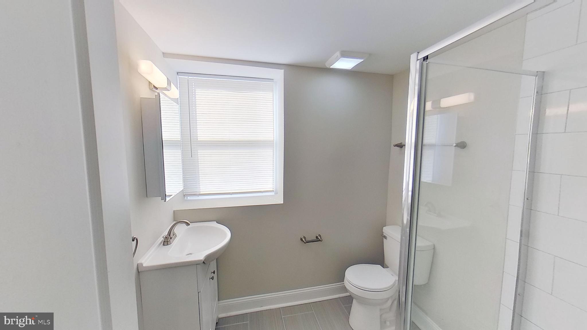 DOLFIELD - Residential Lease