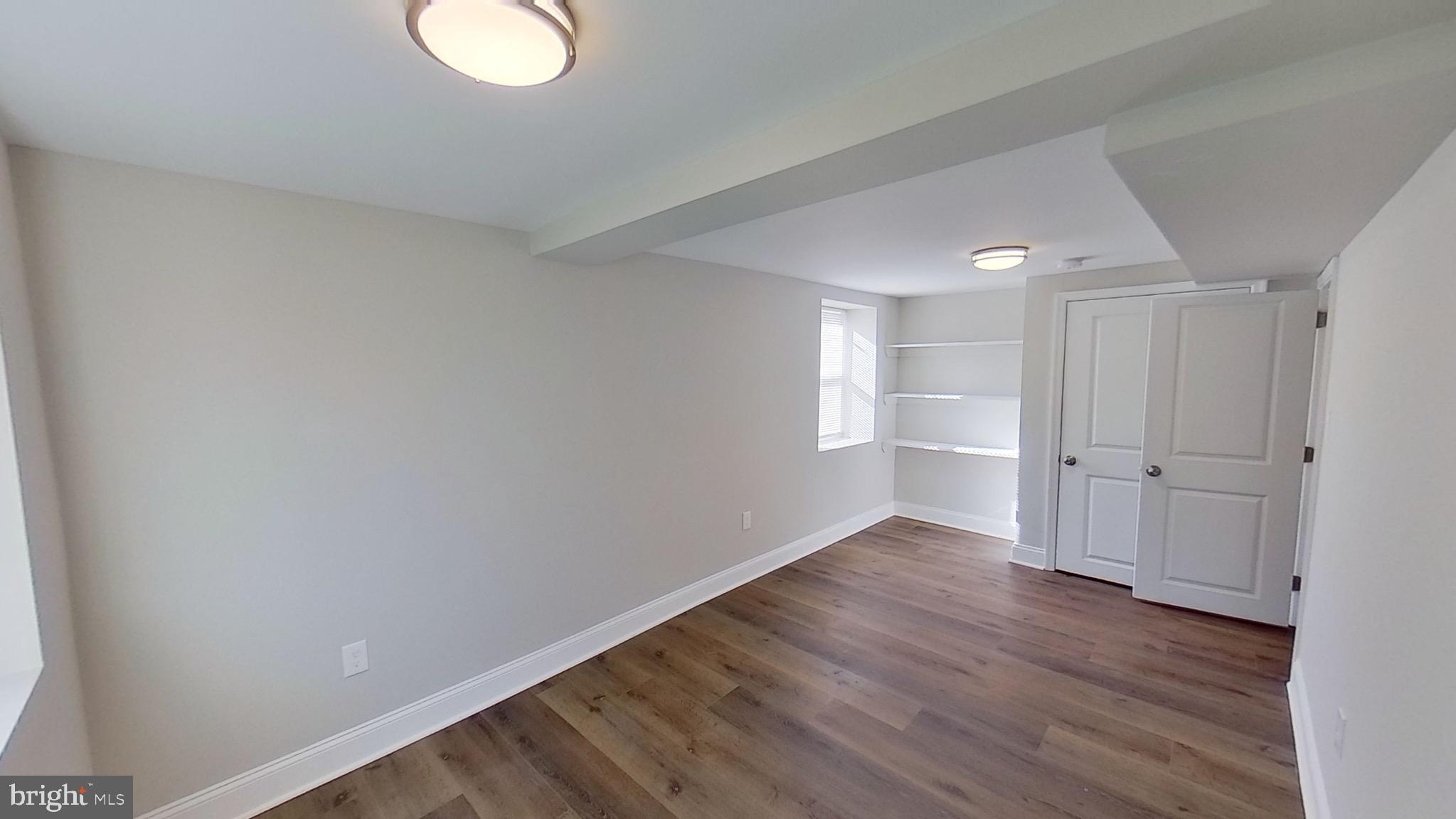 DOLFIELD - Residential Lease