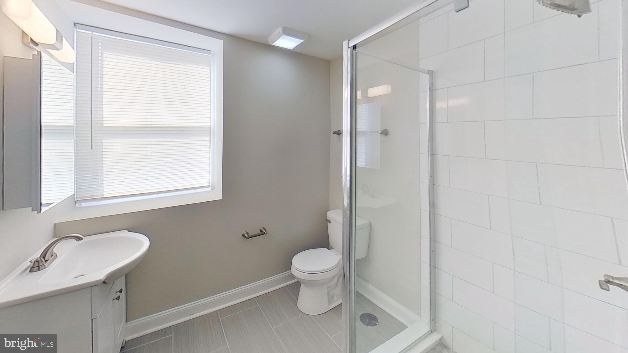 DOLFIELD - Residential Lease