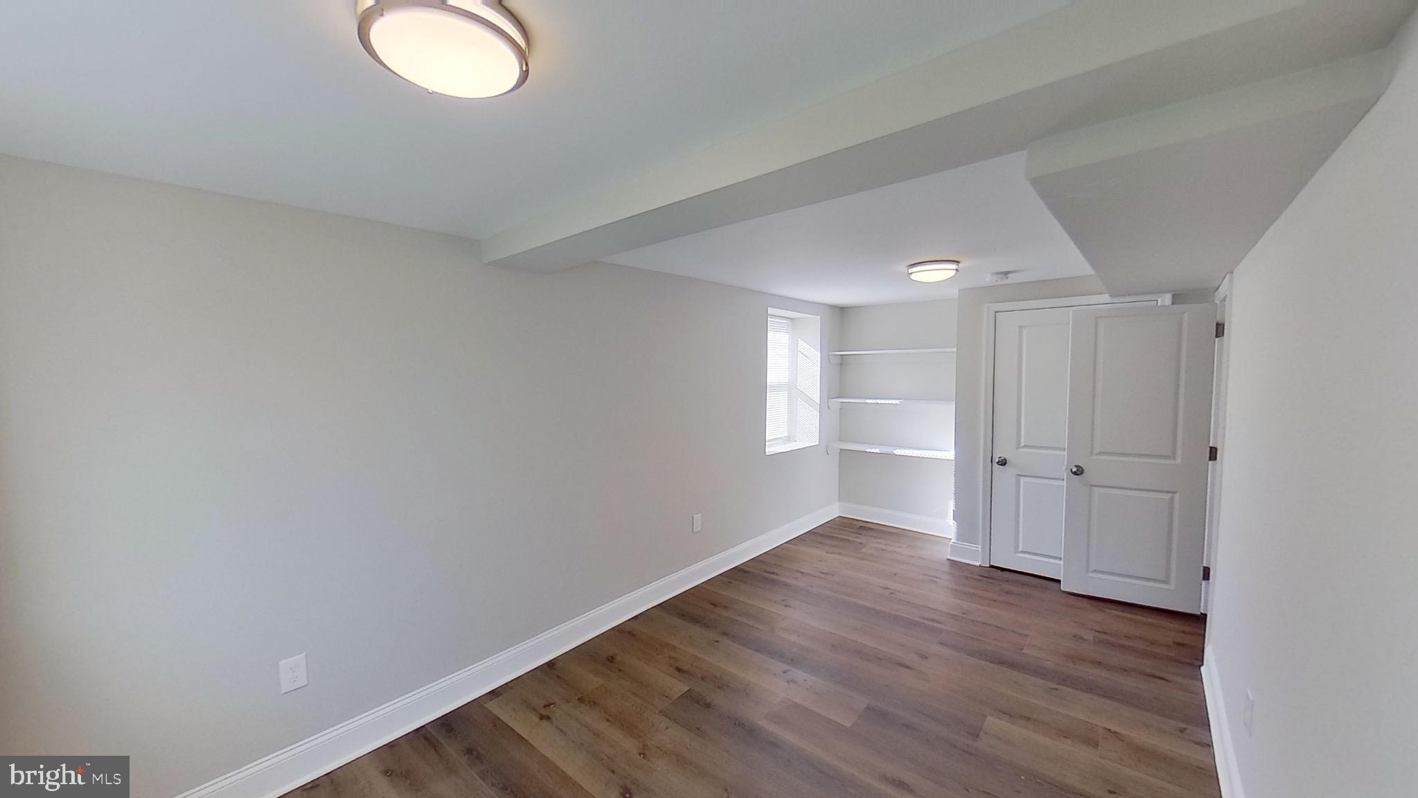 DOLFIELD - Residential Lease