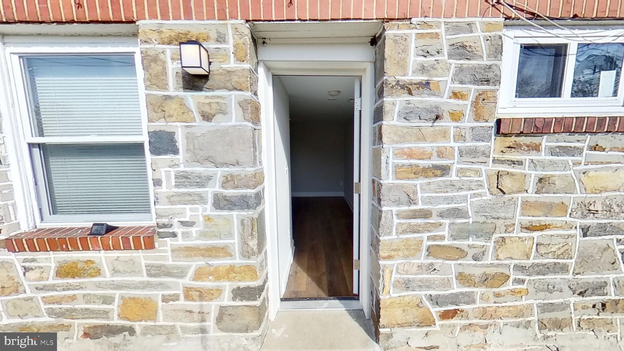 DOLFIELD - Residential Lease