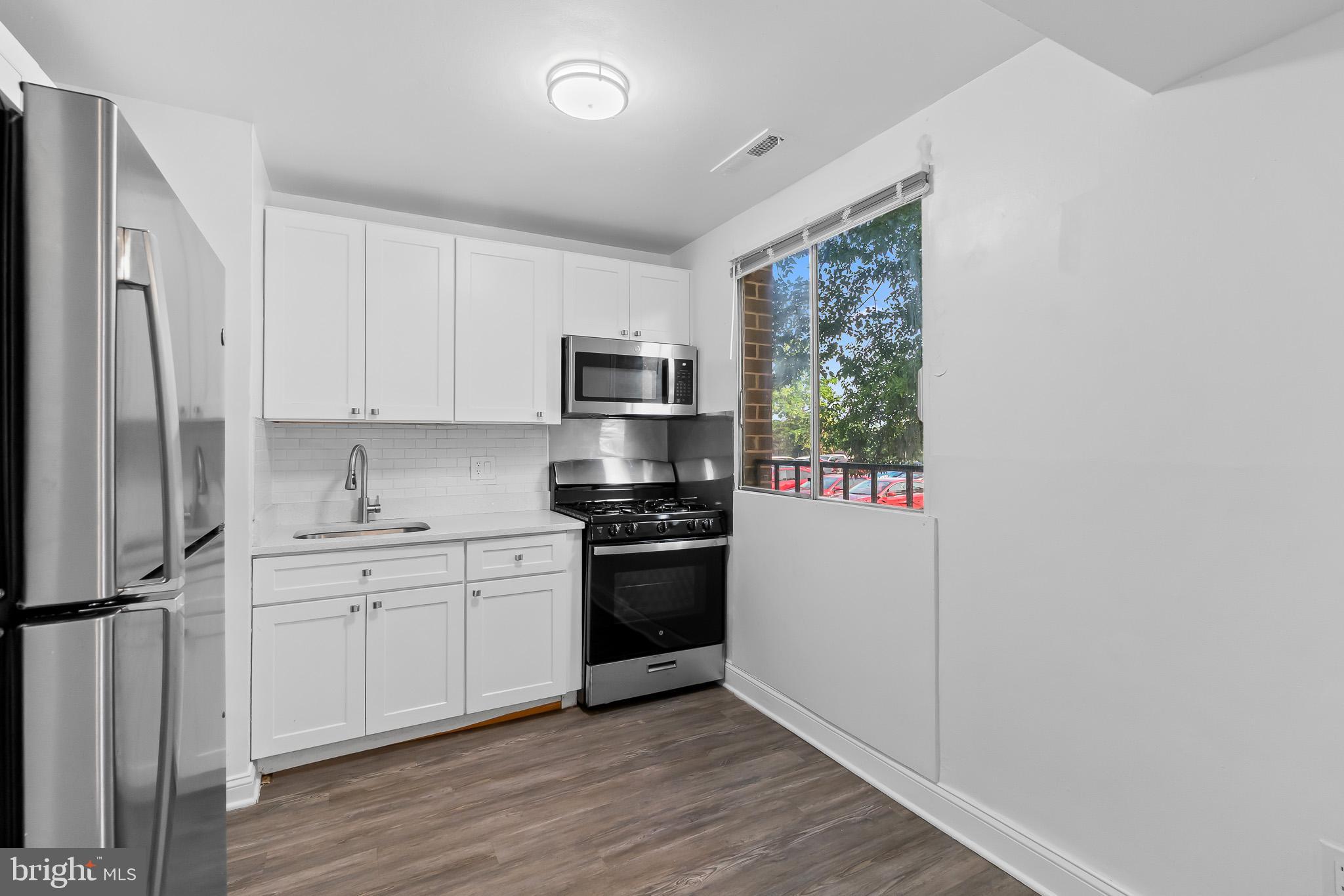 BEDFORD TOWNE CONDO - Residential