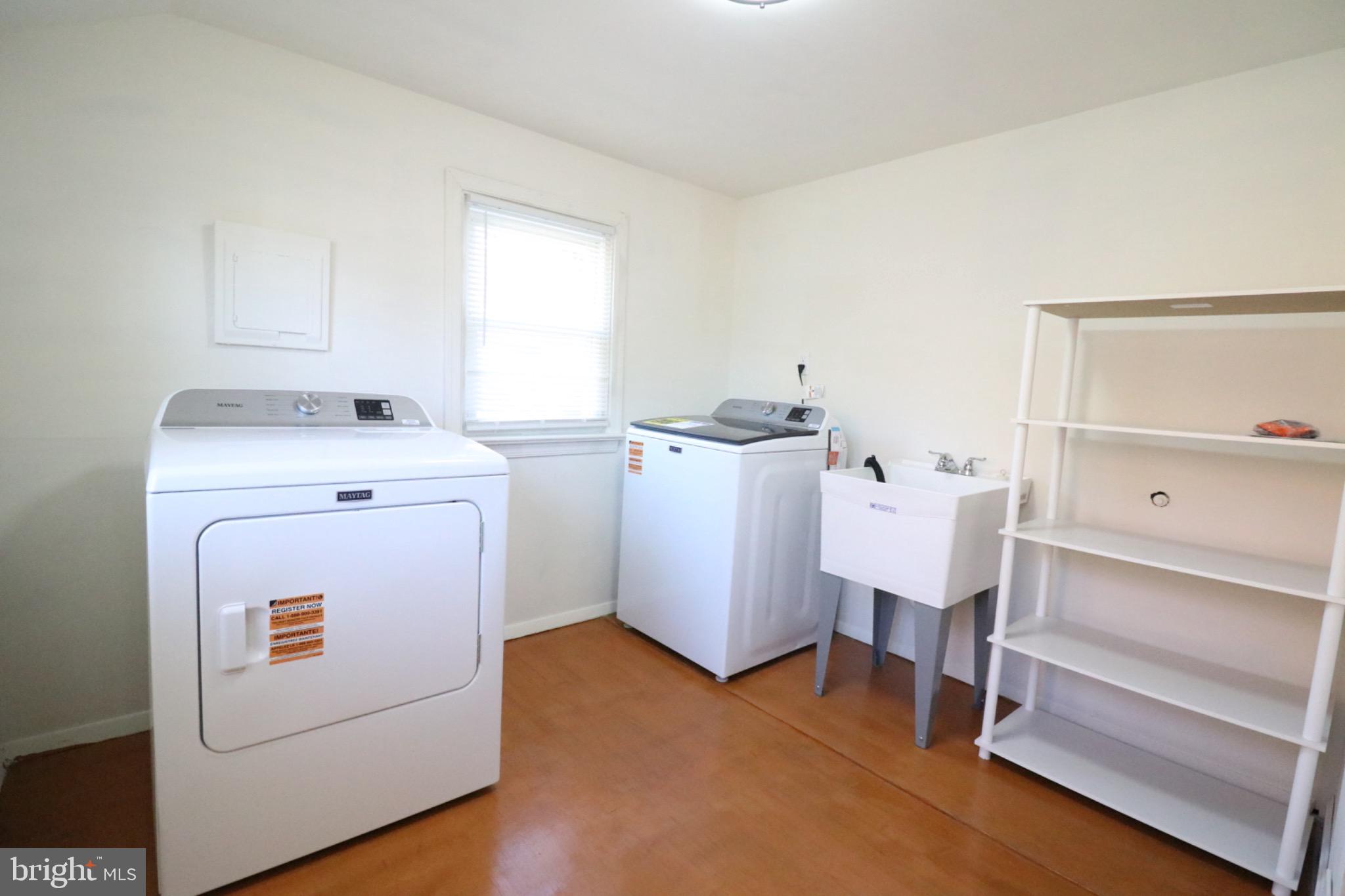 ROCKVILLE - Residential Lease