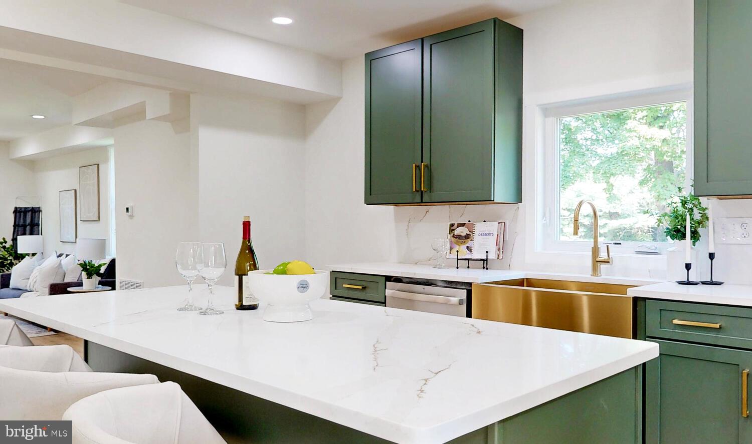 HAMPSTEAD - Residential