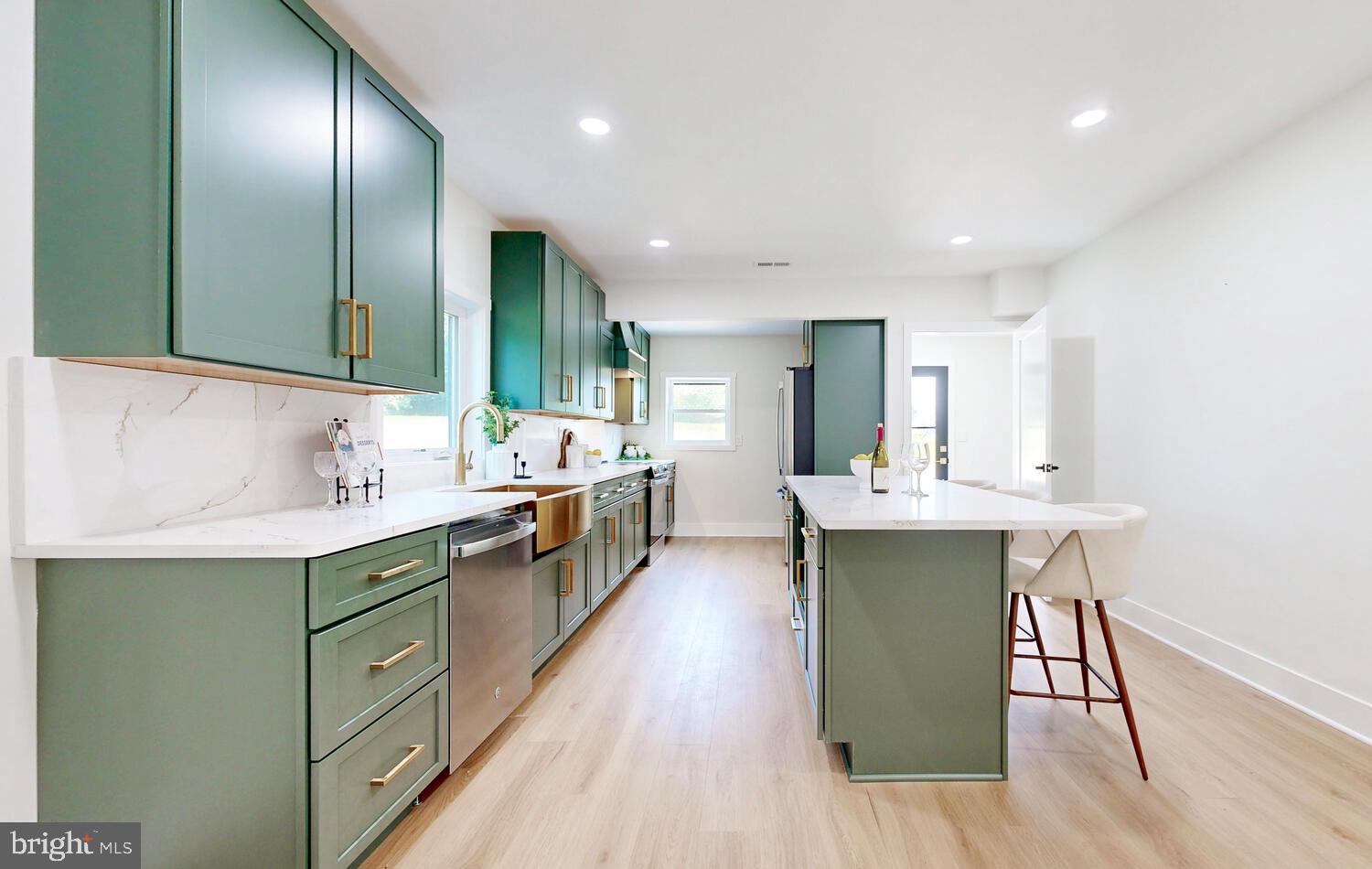 HAMPSTEAD - Residential