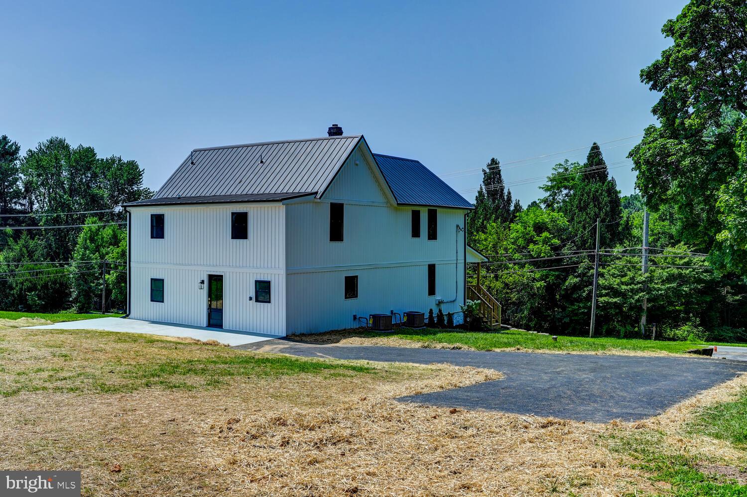 HAMPSTEAD - Residential