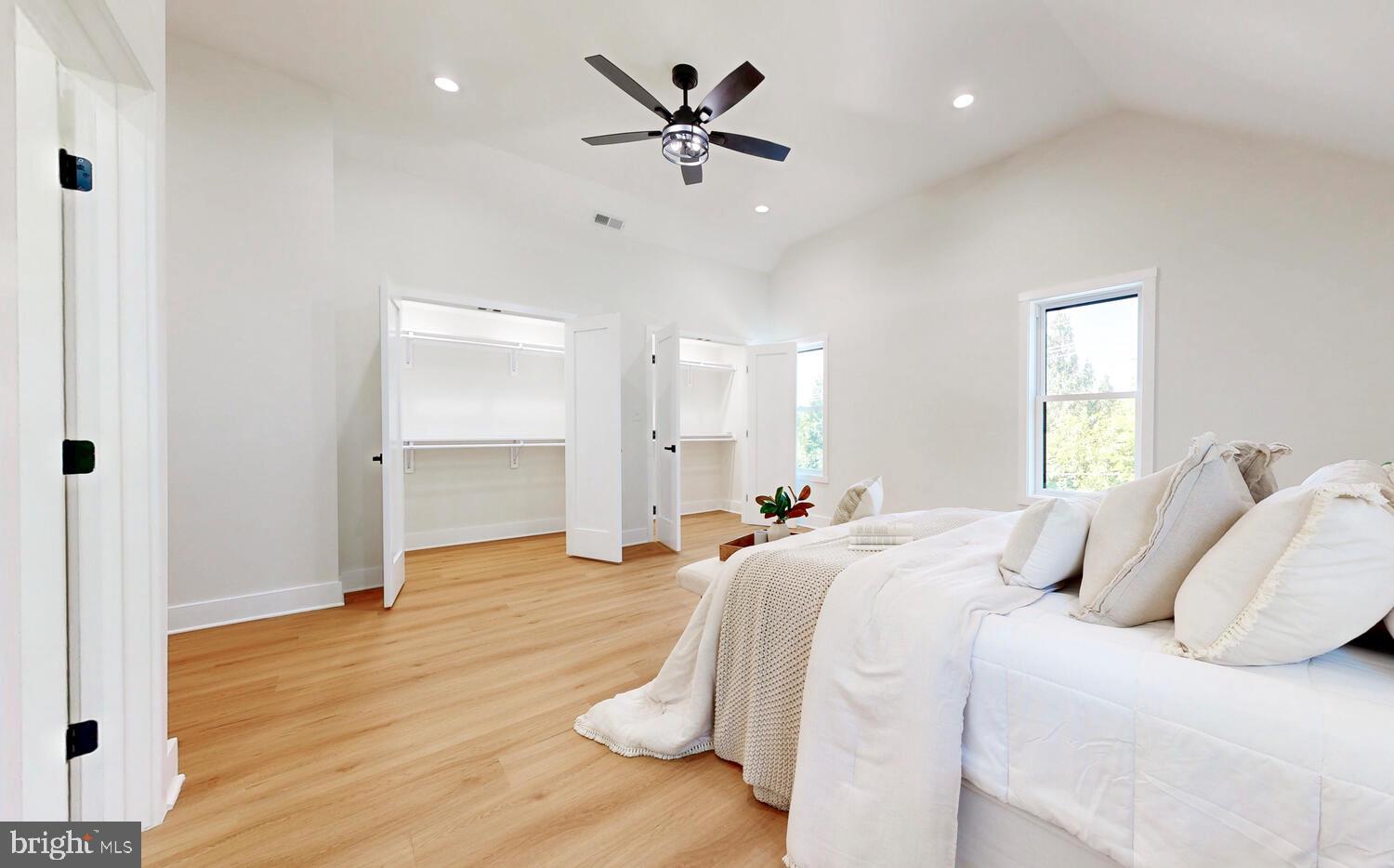 HAMPSTEAD - Residential