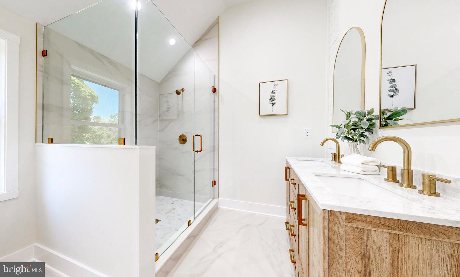 HAMPSTEAD - Residential