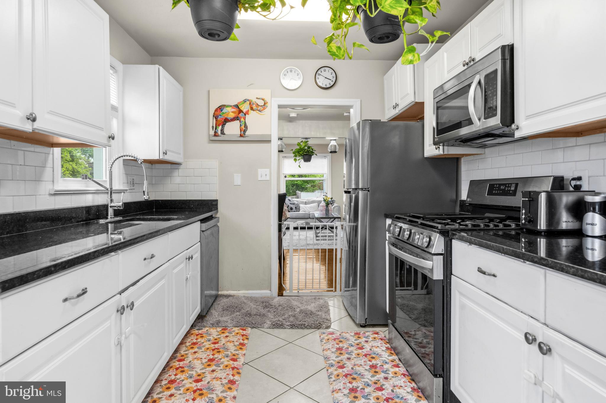 PHELPS ADDN TO FORESTVIL - Residential