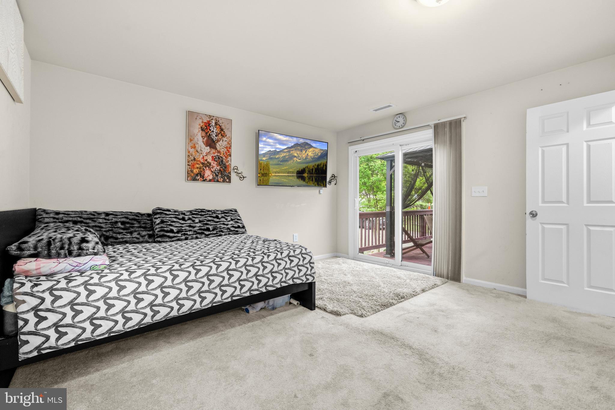 PHELPS ADDN TO FORESTVIL - Residential