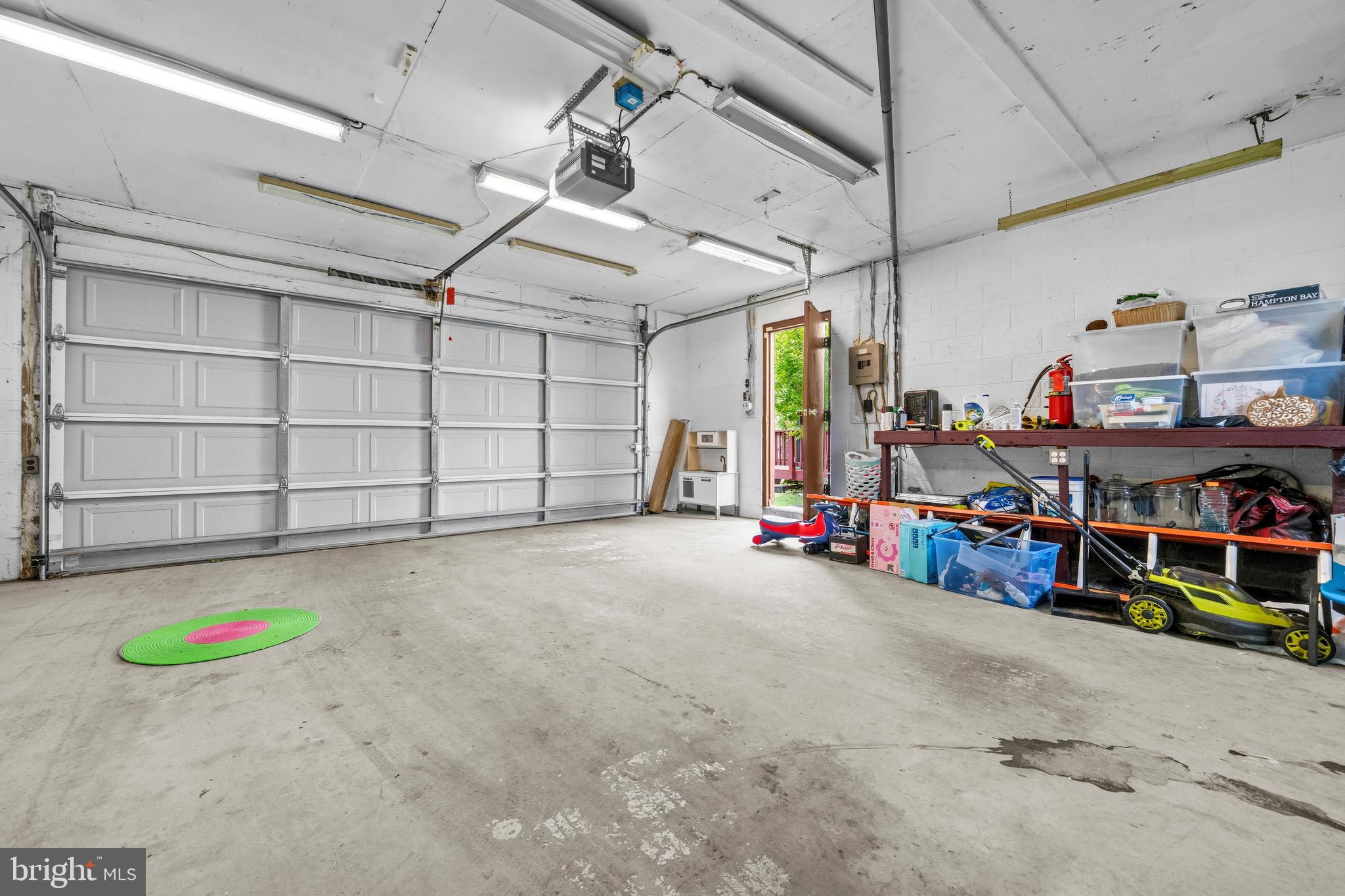 PHELPS ADDN TO FORESTVIL - Residential