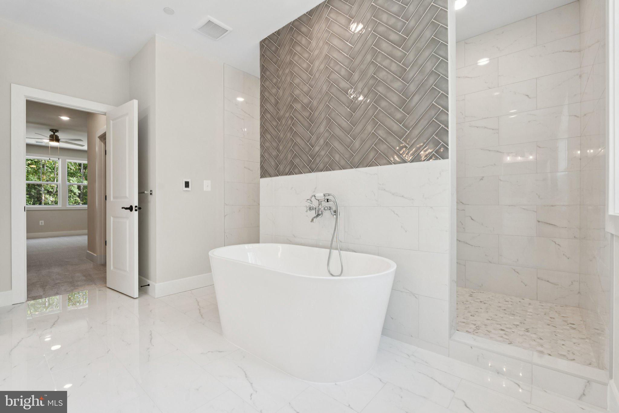 REGULARS - Residential