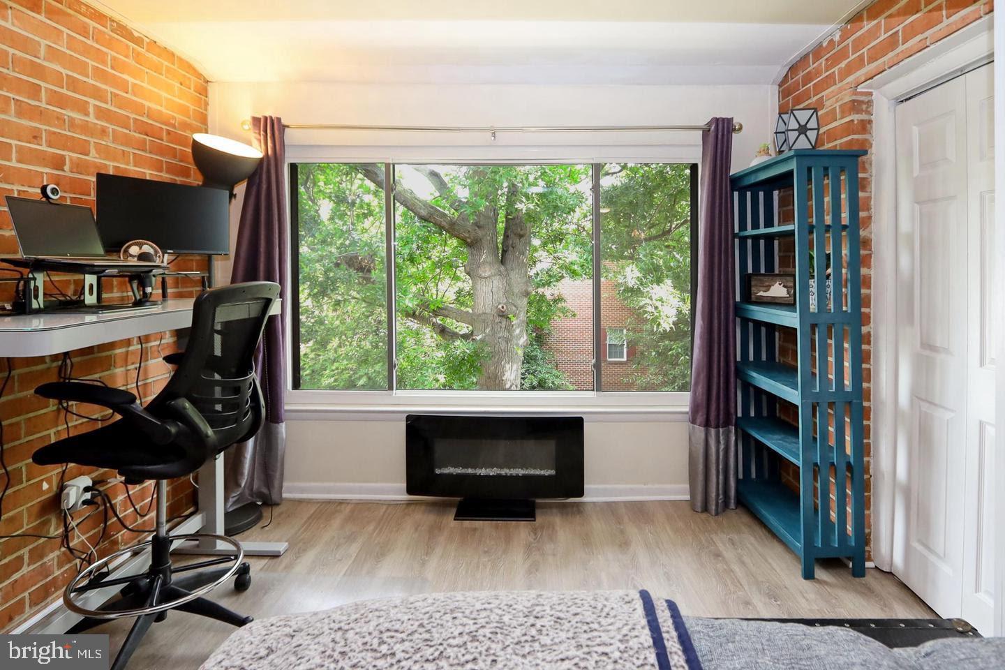 THE VISTAS - Residential Lease