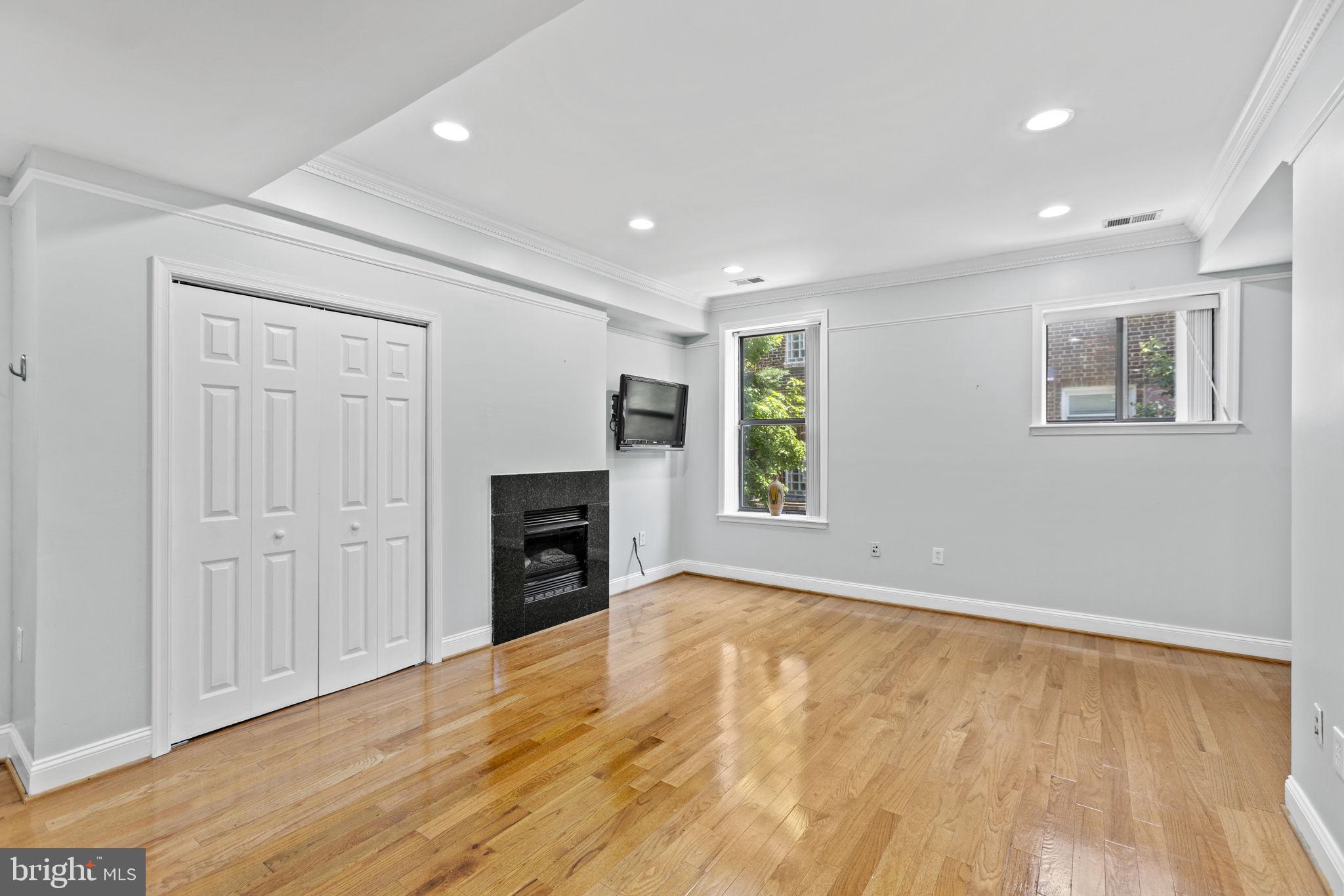 1437 SPRING ROAD NW 21